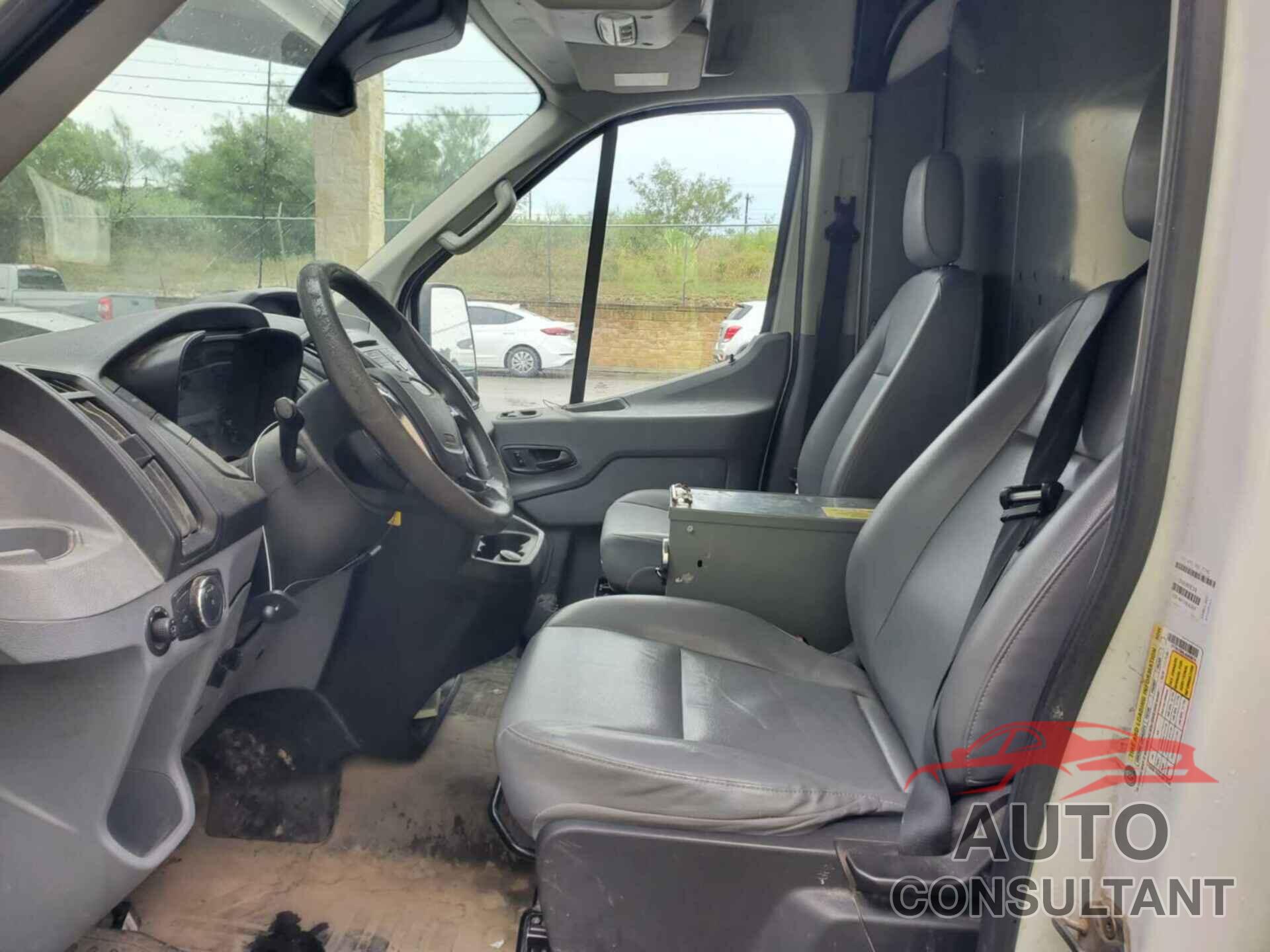 FORD TRANSIT-250 2018 - 1FTYR1CM5JKA69818