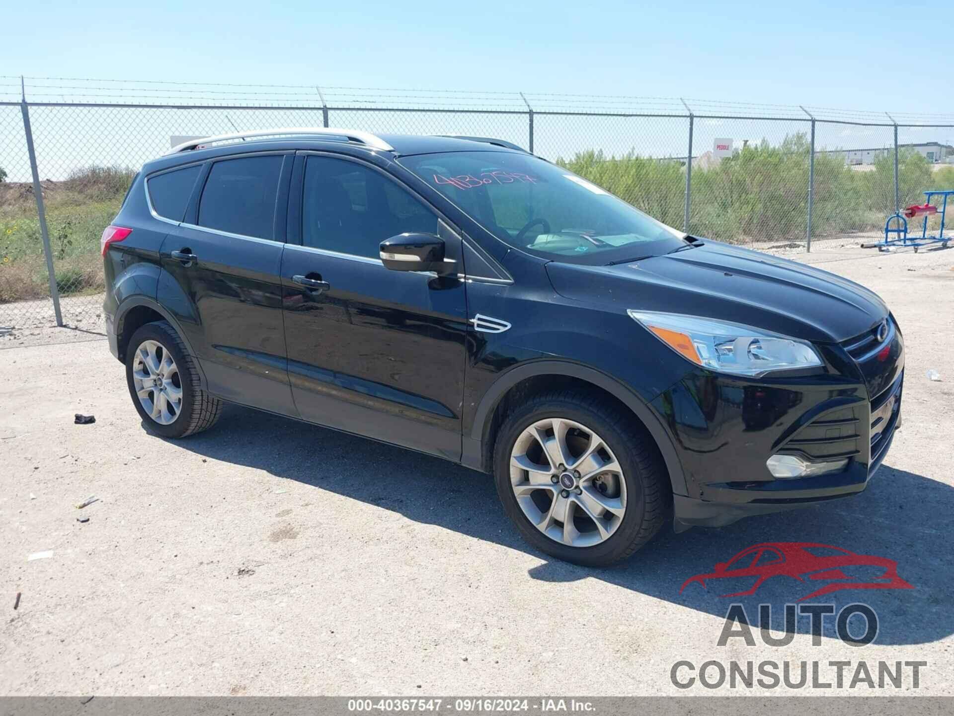 FORD ESCAPE 2016 - 1FMCU0J94GUC41167