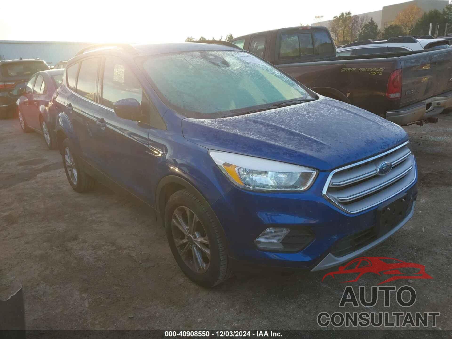 FORD ESCAPE 2018 - 1FMCU0GD8JUA75271