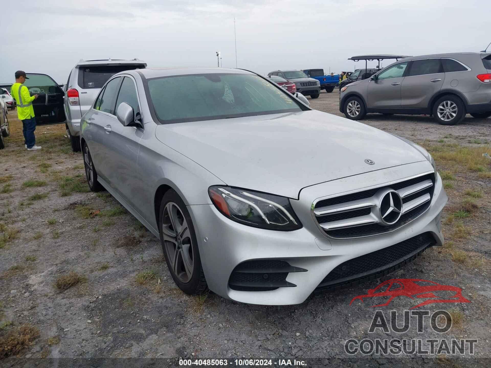 MERCEDES-BENZ E 2018 - WDDZF4JB9JA332808