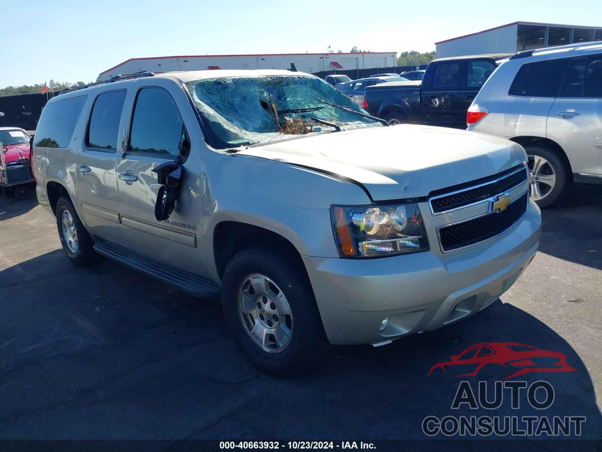 CHEVROLET SUBURBAN 1500 2013 - 1GNSCJE02DR356229