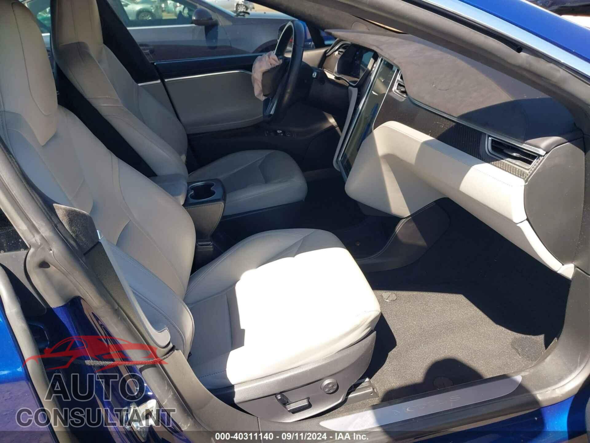TESLA MODEL S 2015 - 5YJSA1E48FF114703