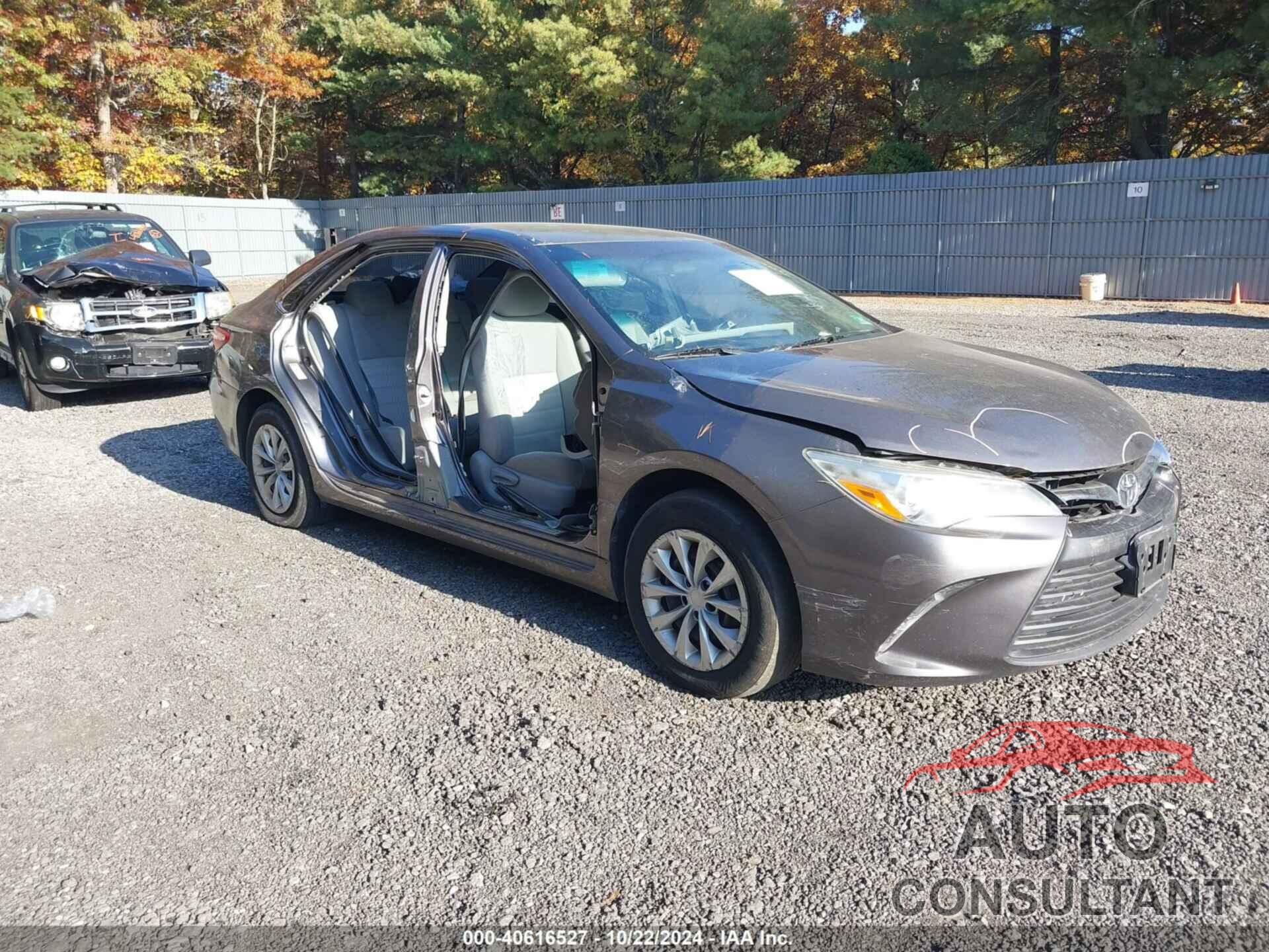 TOYOTA CAMRY 2016 - 4T4BF1FK7GR583757
