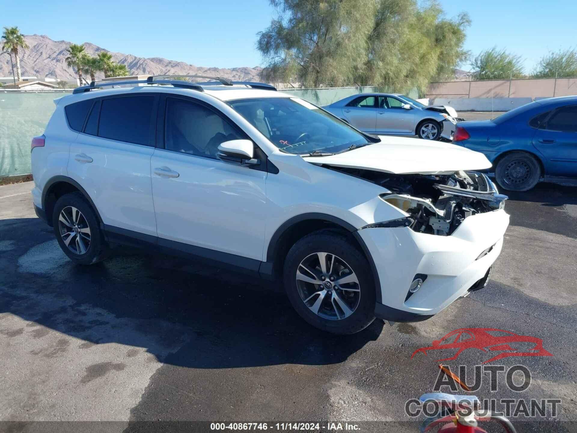 TOYOTA RAV4 2018 - JTMWFREV5JJ151526