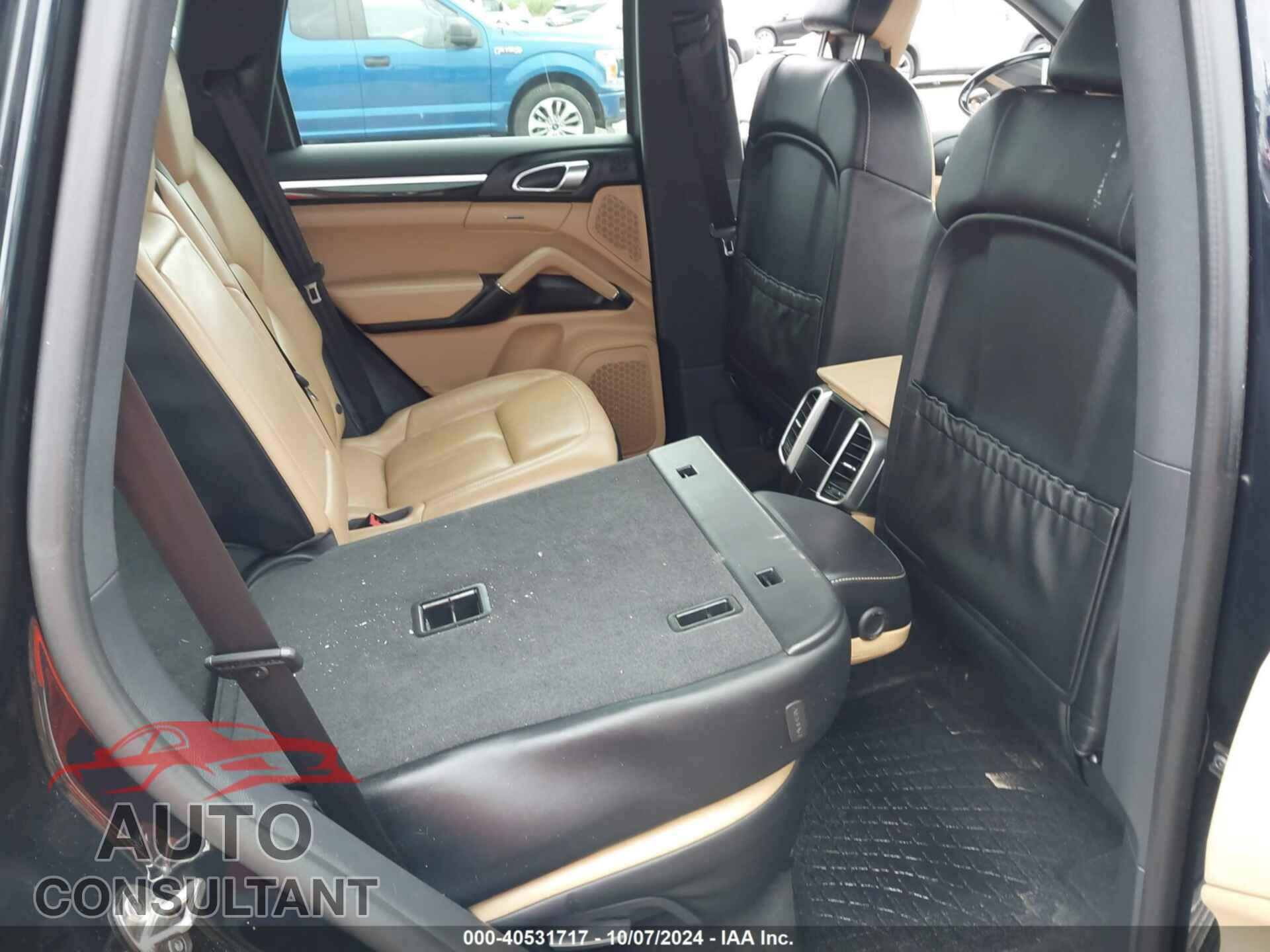 PORSCHE CAYENNE 2017 - WP1AA2A27HKA89254