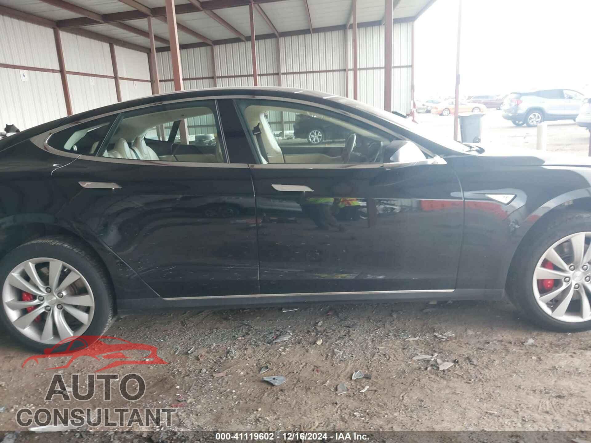 TESLA MODEL S 2014 - 5YJSA1H10EFP42075