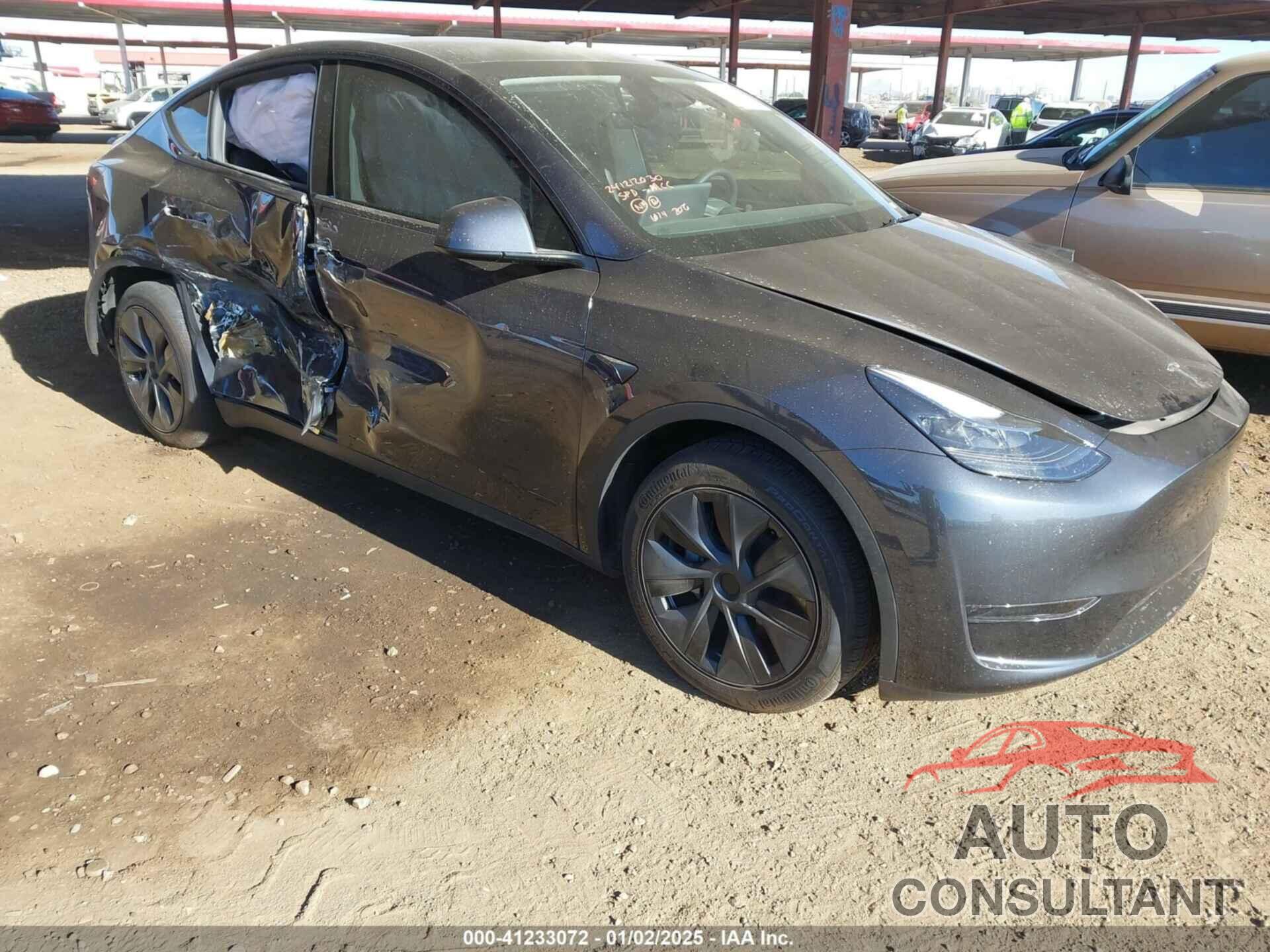 TESLA MODEL Y 2024 - 7SAYGDED0RF186917
