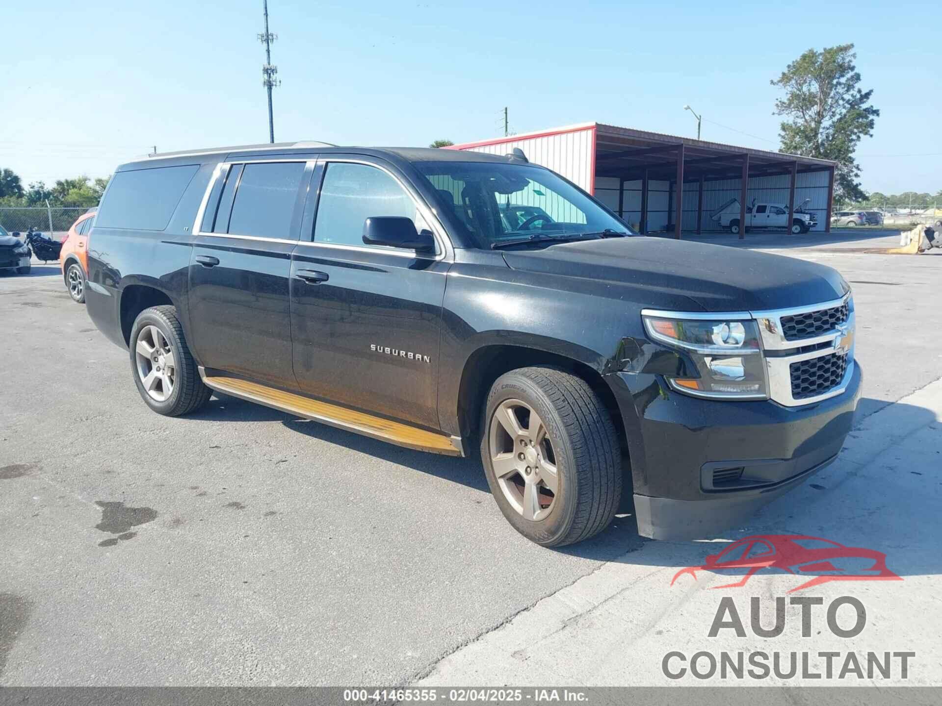 CHEVROLET SUBURBAN 2017 - 1GNSCHKC8HR247853