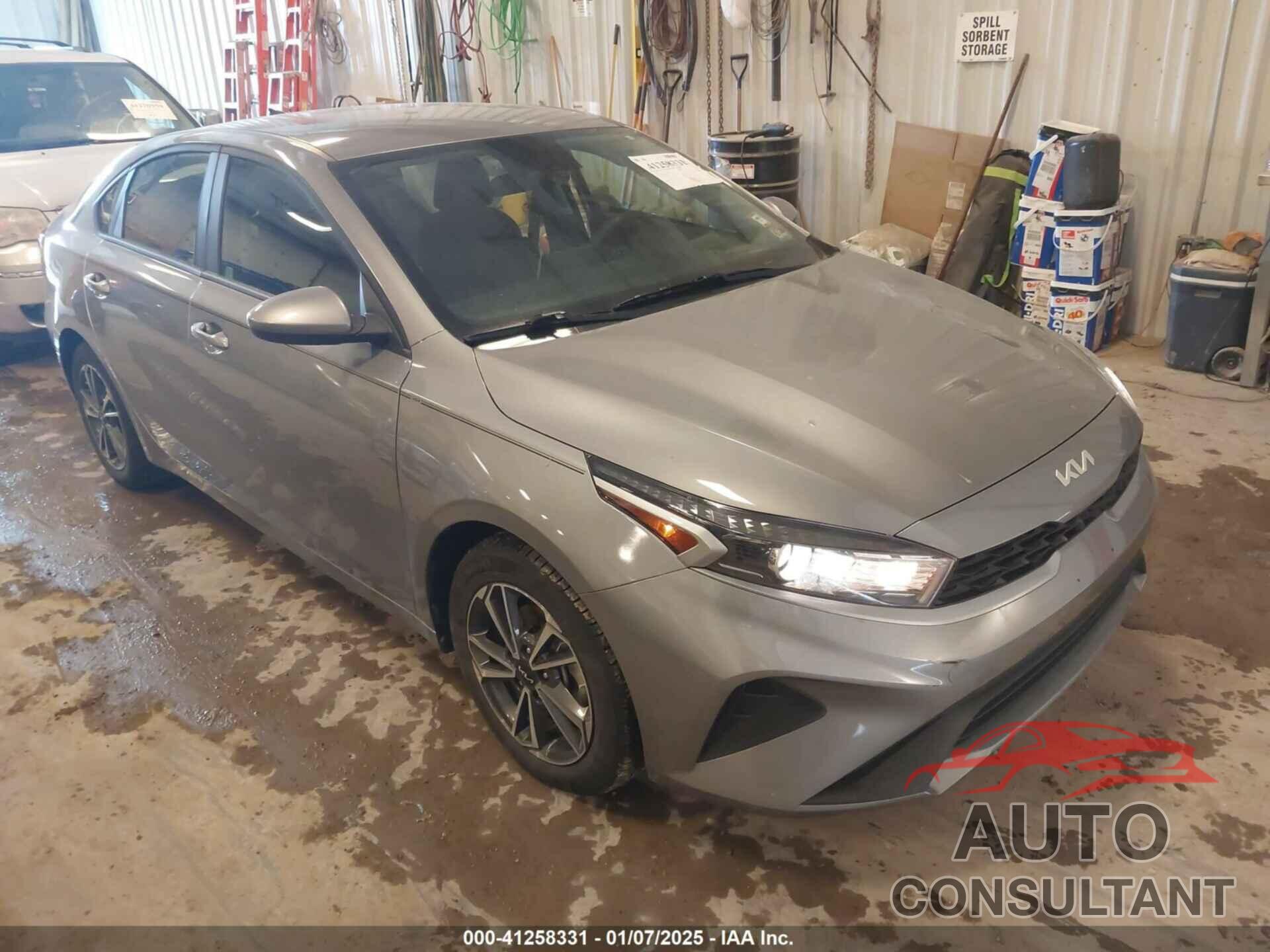 KIA FORTE 2023 - 3KPF24AD2PE627894