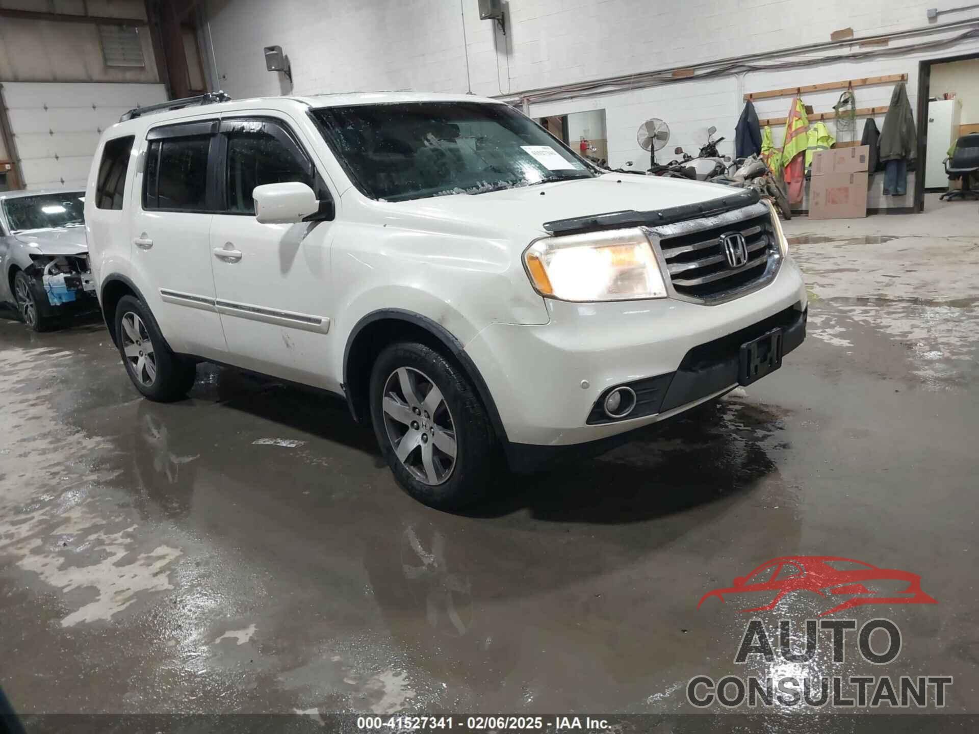 HONDA PILOT 2013 - 5FNYF4H98DB013498