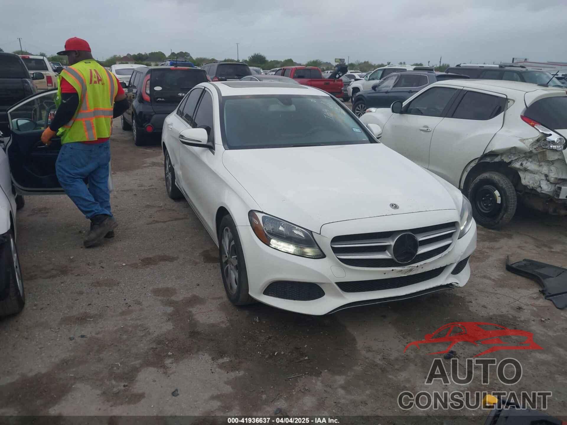 MERCEDES-BENZ C 300 2018 - 55SWF4KB6JU249063