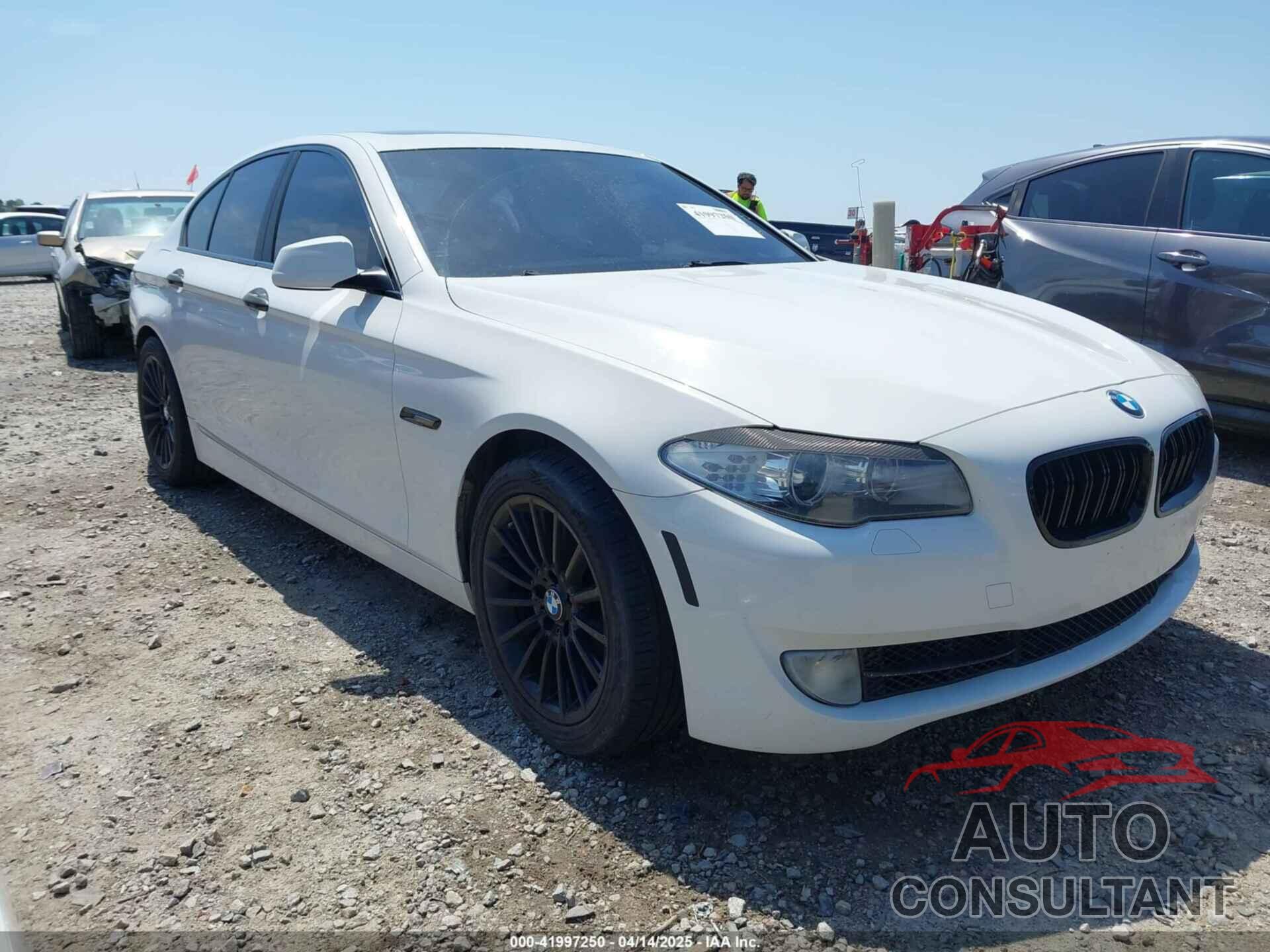 BMW 528I 2013 - WBAXH5C52DD113388