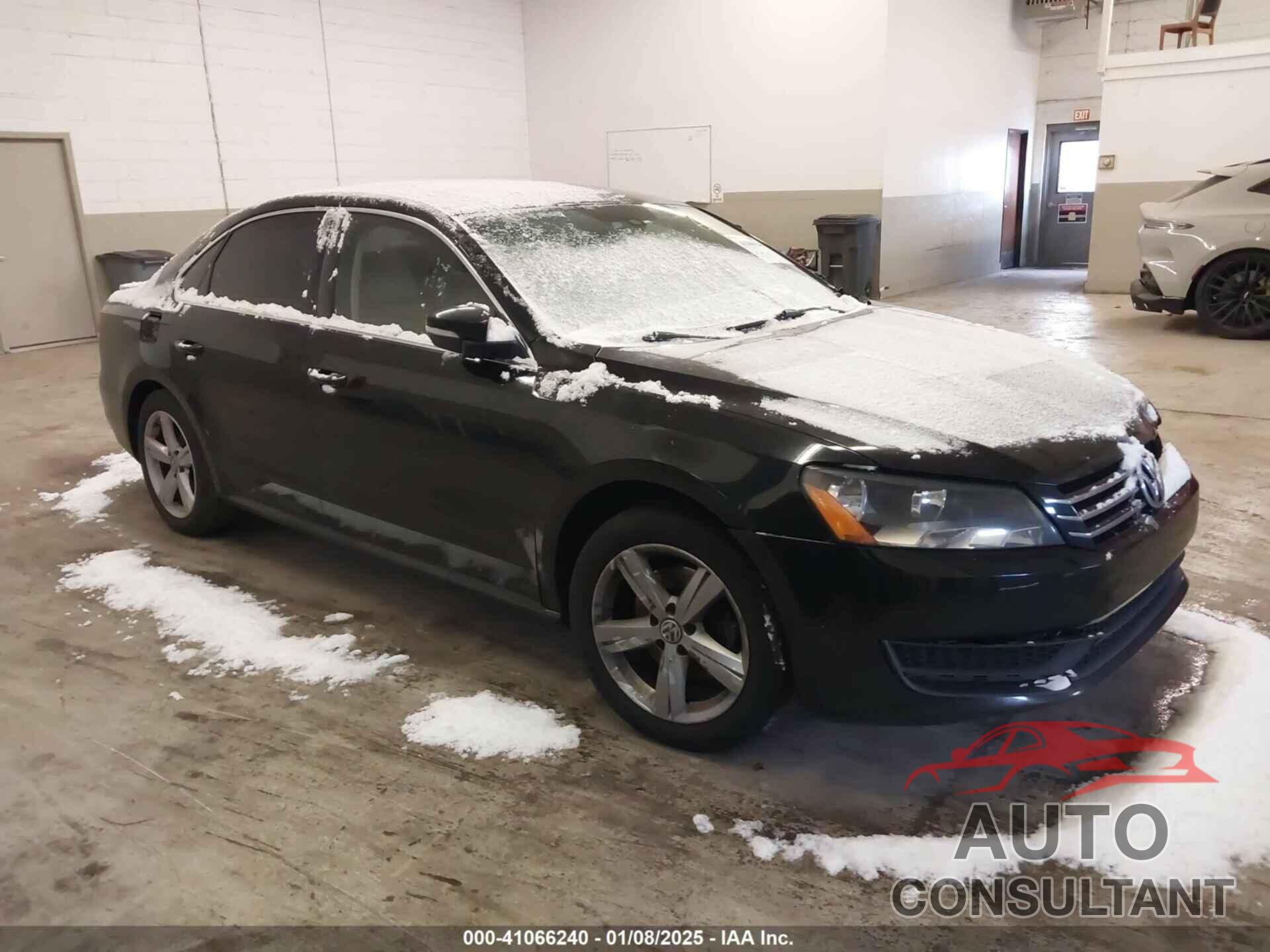 VOLKSWAGEN PASSAT 2013 - 1VWBP7A37DC113595