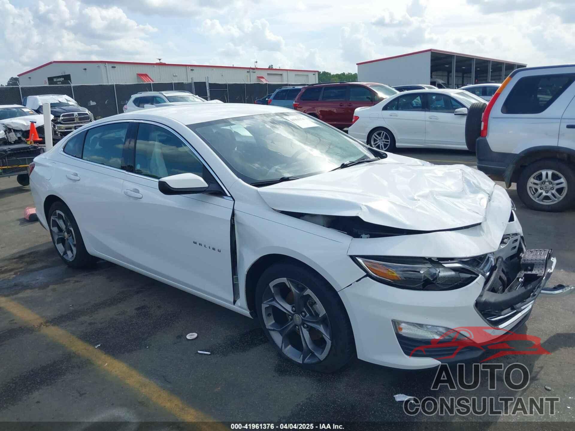 CHEVROLET MALIBU 2020 - 1G1ZD5ST2LF106301