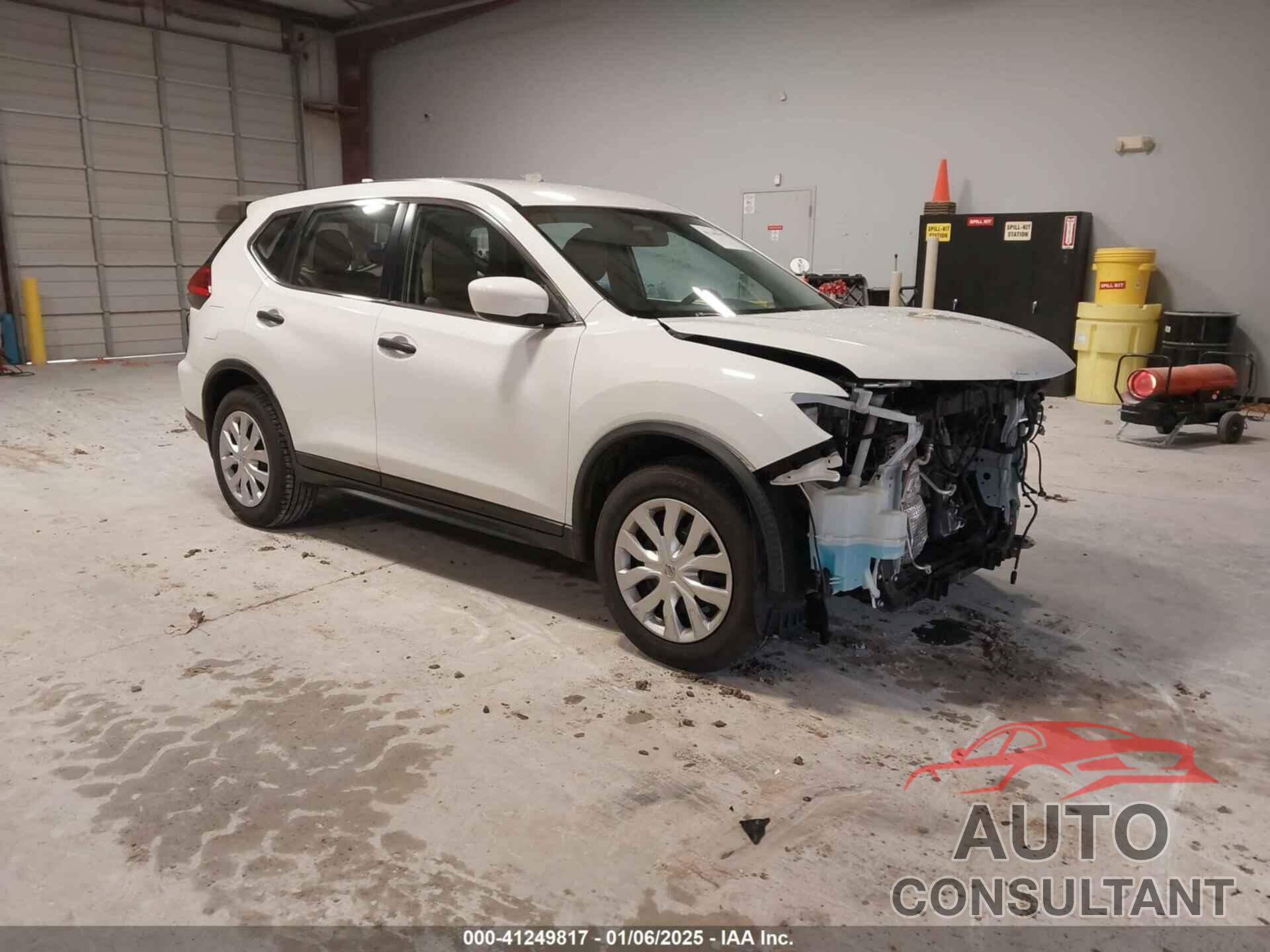 NISSAN ROGUE 2017 - KNMAT2MT9HP500057