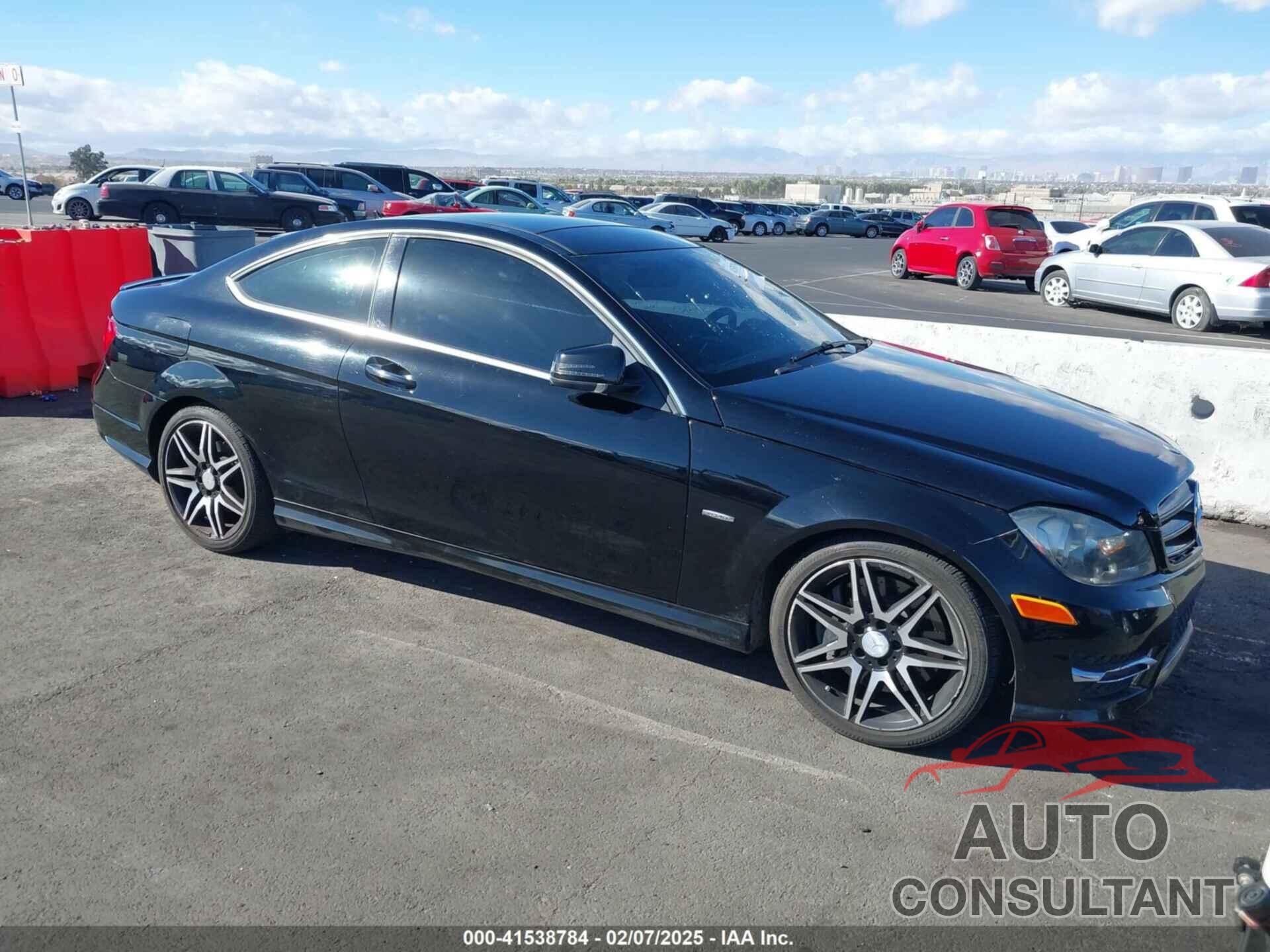 MERCEDES-BENZ C 250 2014 - WDDGJ4HB3EG300841