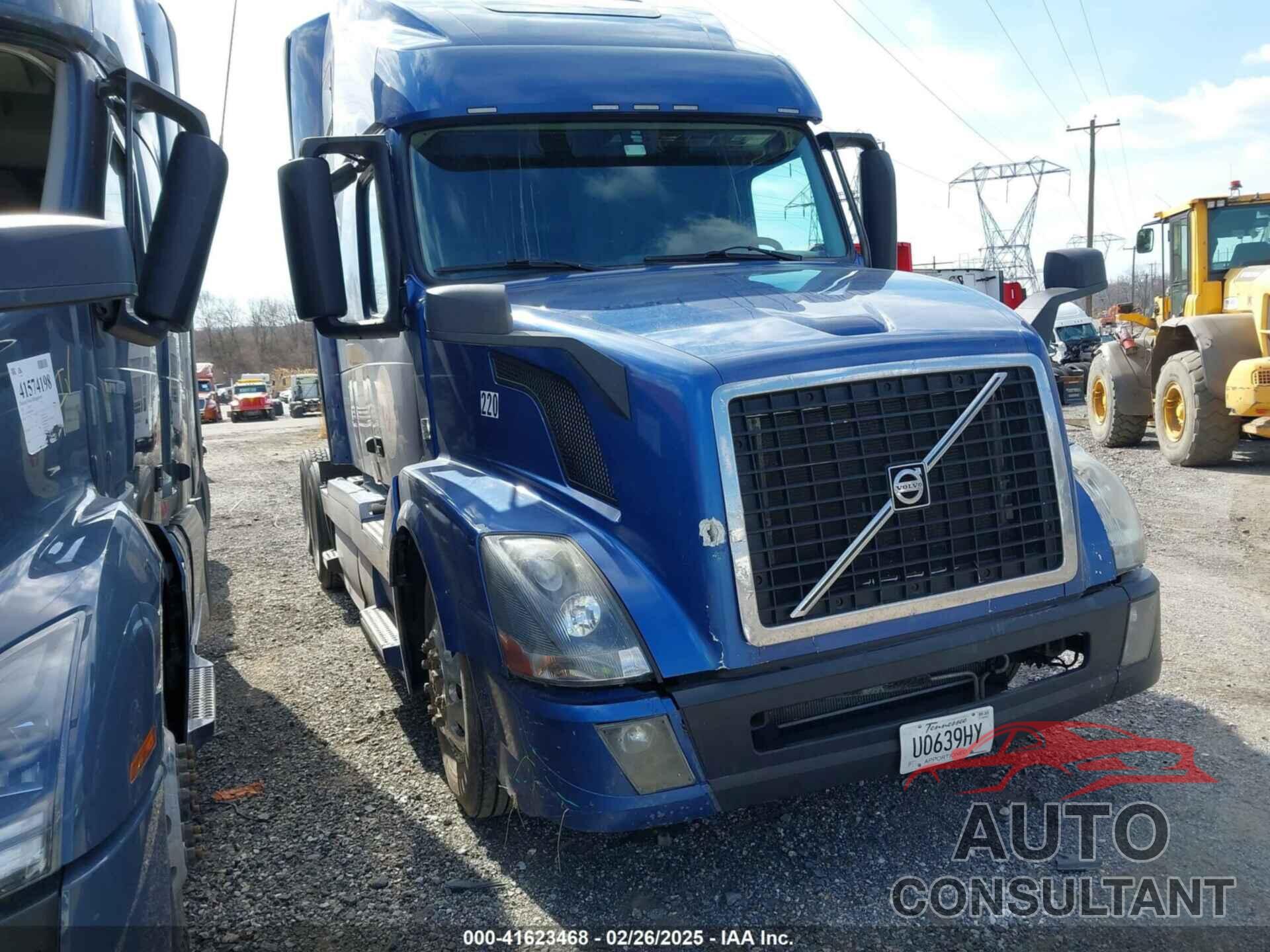 VOLVO VN 2016 - 4V4N99EH3GN958744