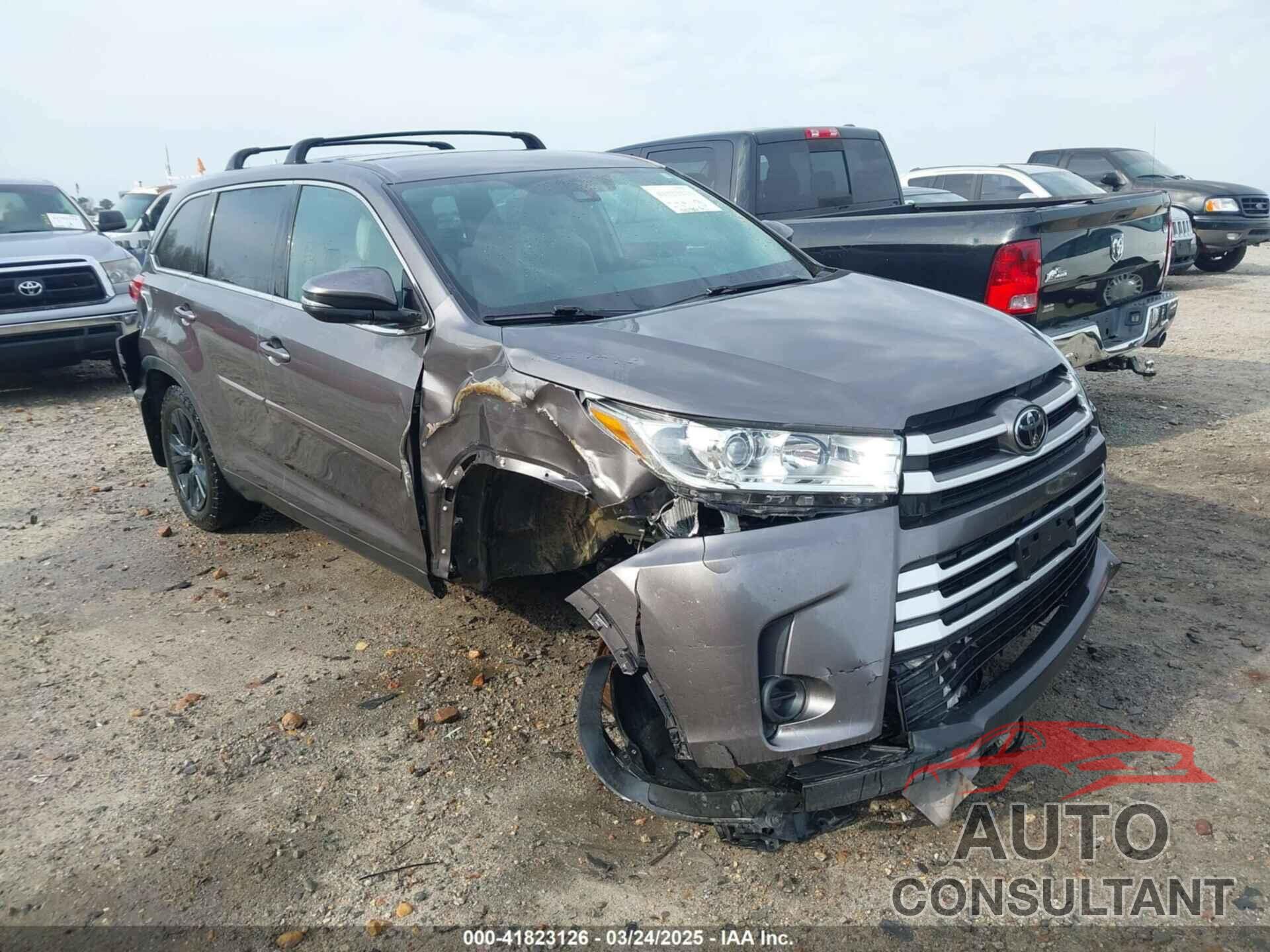 TOYOTA HIGHLANDER 2019 - 5TDBZRFH5KS735976