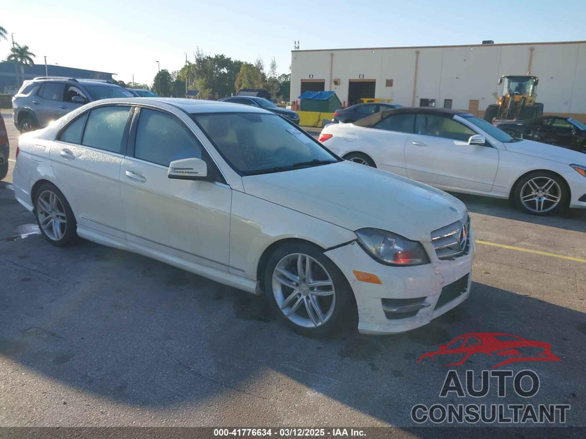 MERCEDES-BENZ C 250 2013 - WDDGF4HB8DR282437
