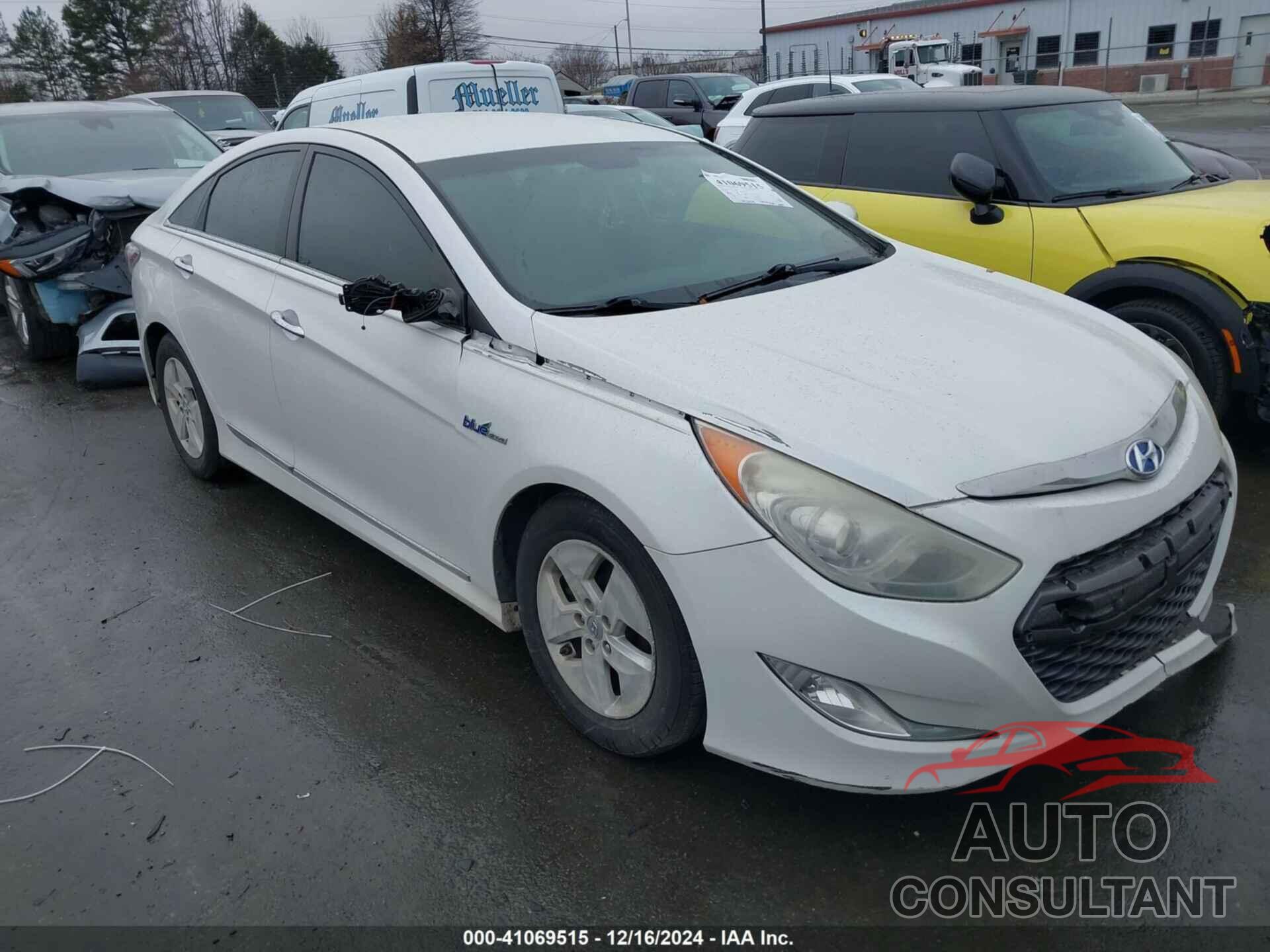 HYUNDAI SONATA HYBRID 2012 - KMHEC4A40CA054401