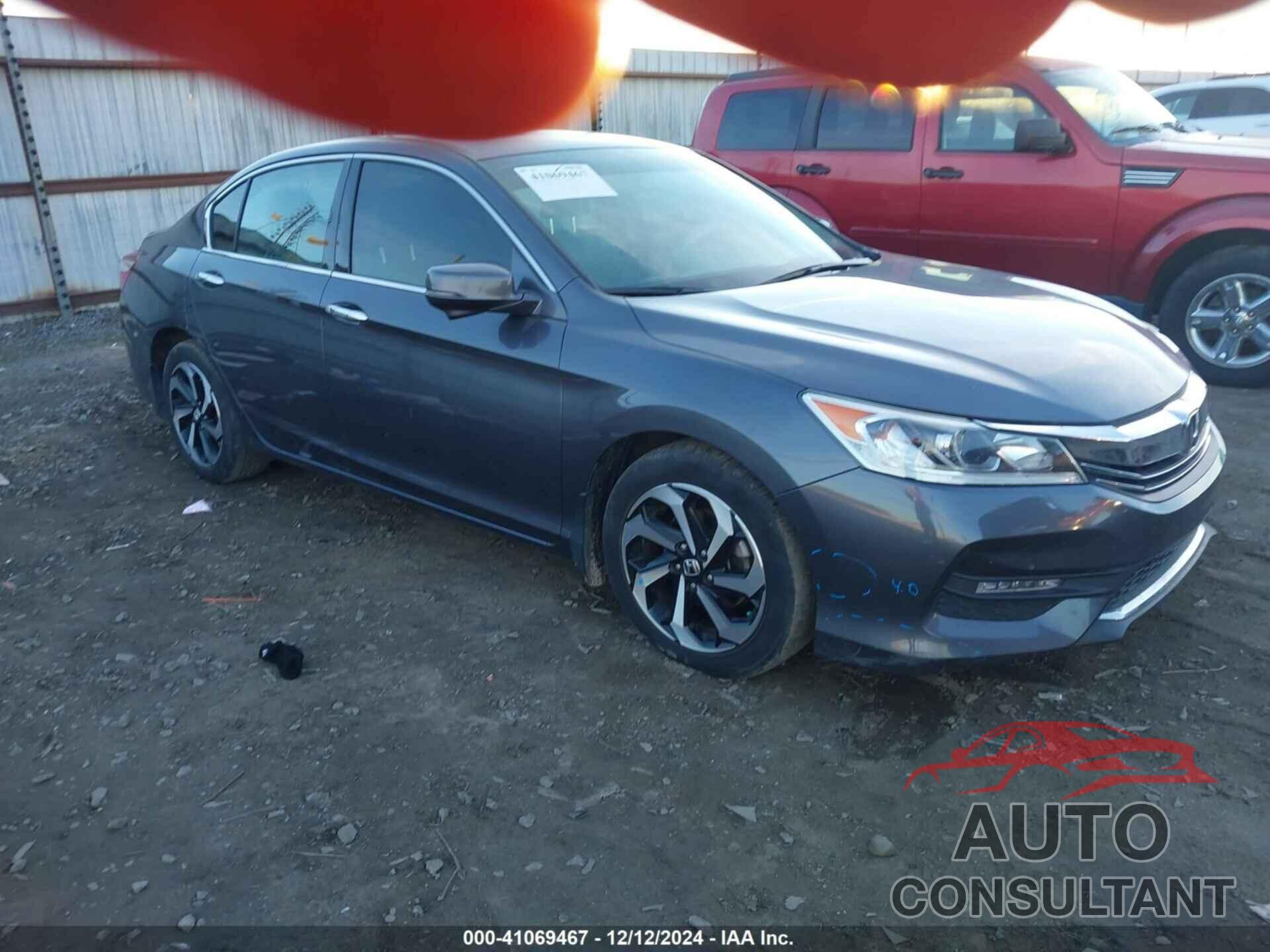 HONDA ACCORD 2017 - 1HGCR3F88HA033367