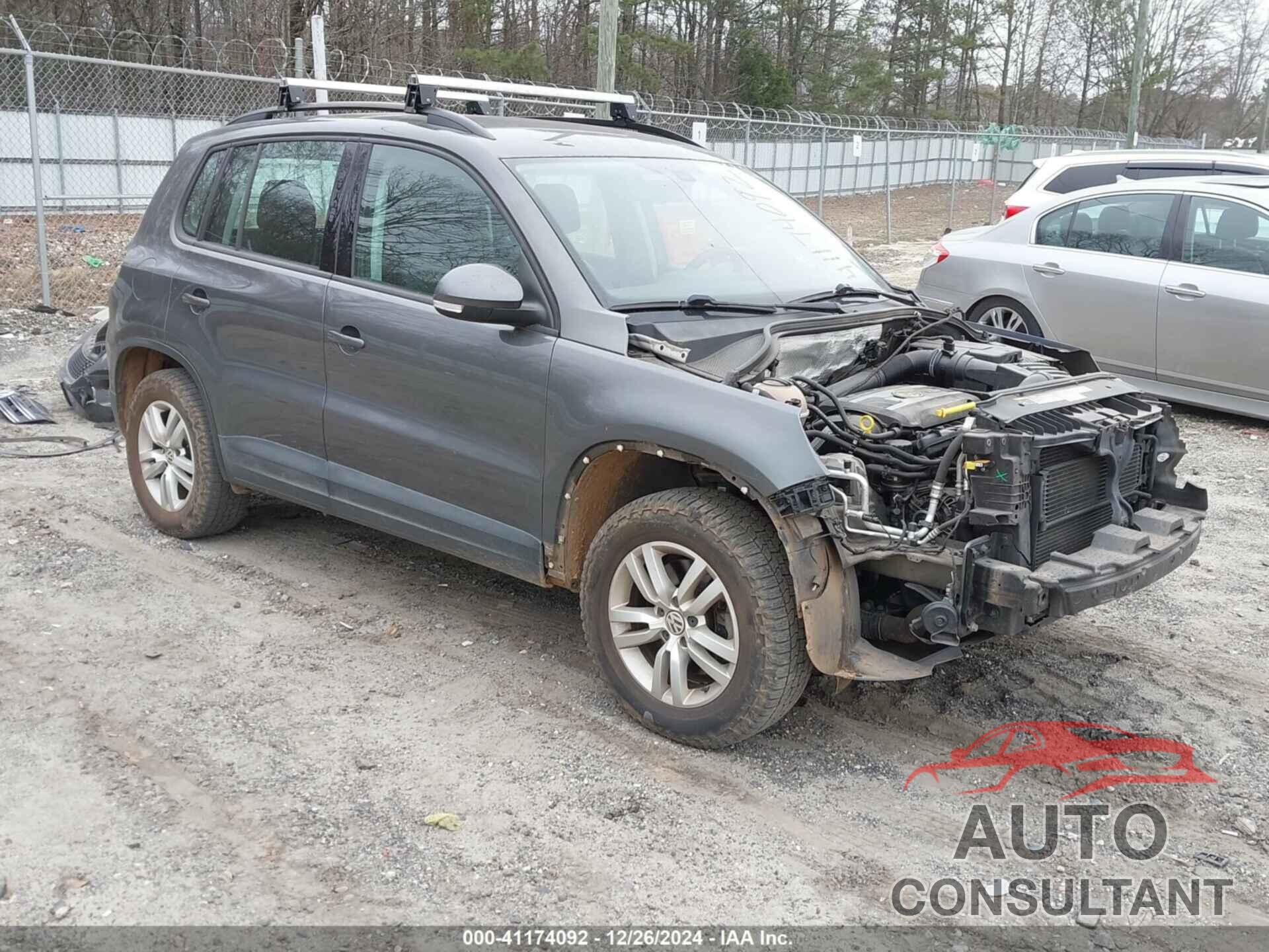 VOLKSWAGEN TIGUAN 2016 - WVGAV7AX6GW604617