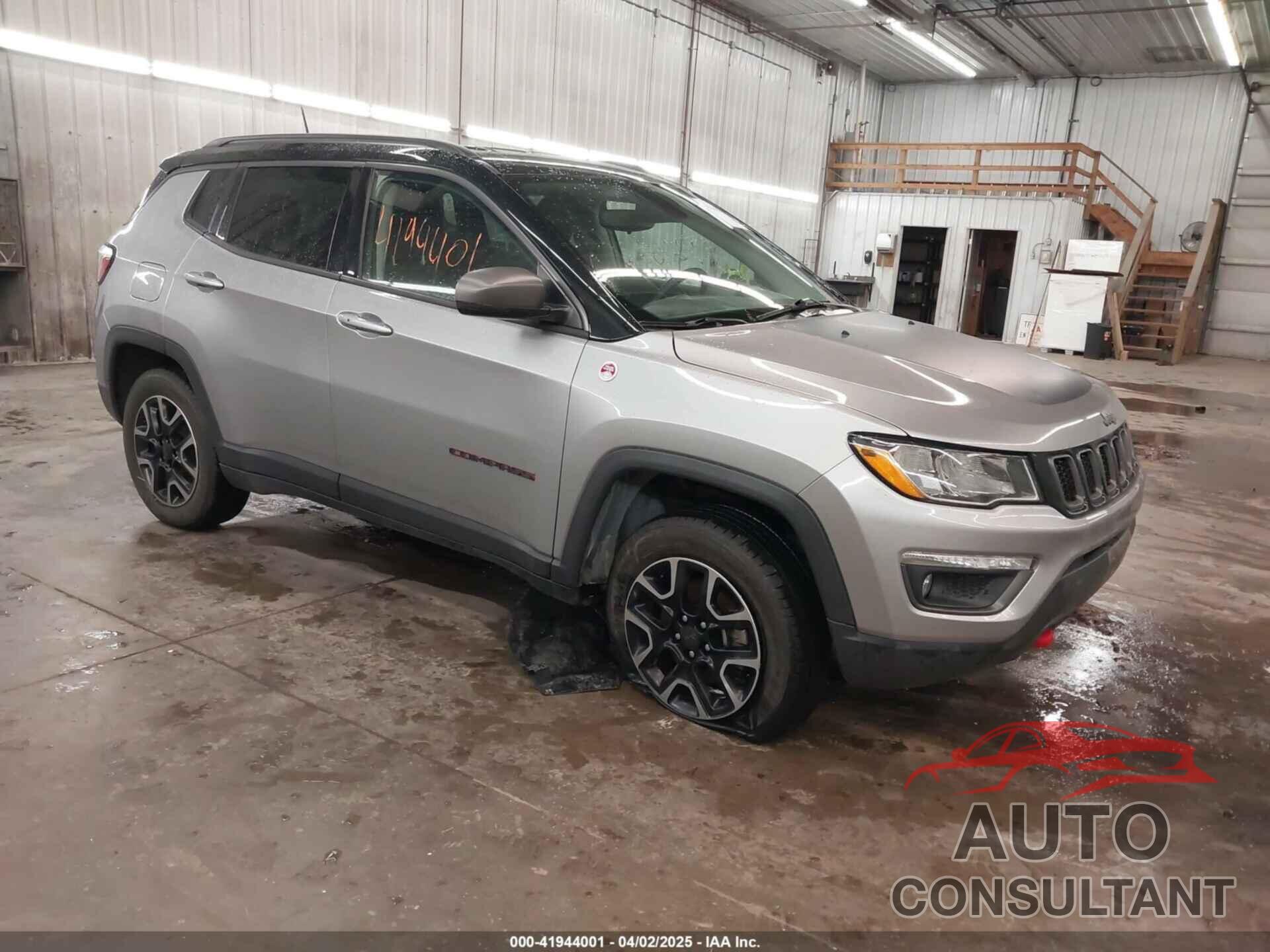 JEEP COMPASS 2019 - 3C4NJDDB8KT667863