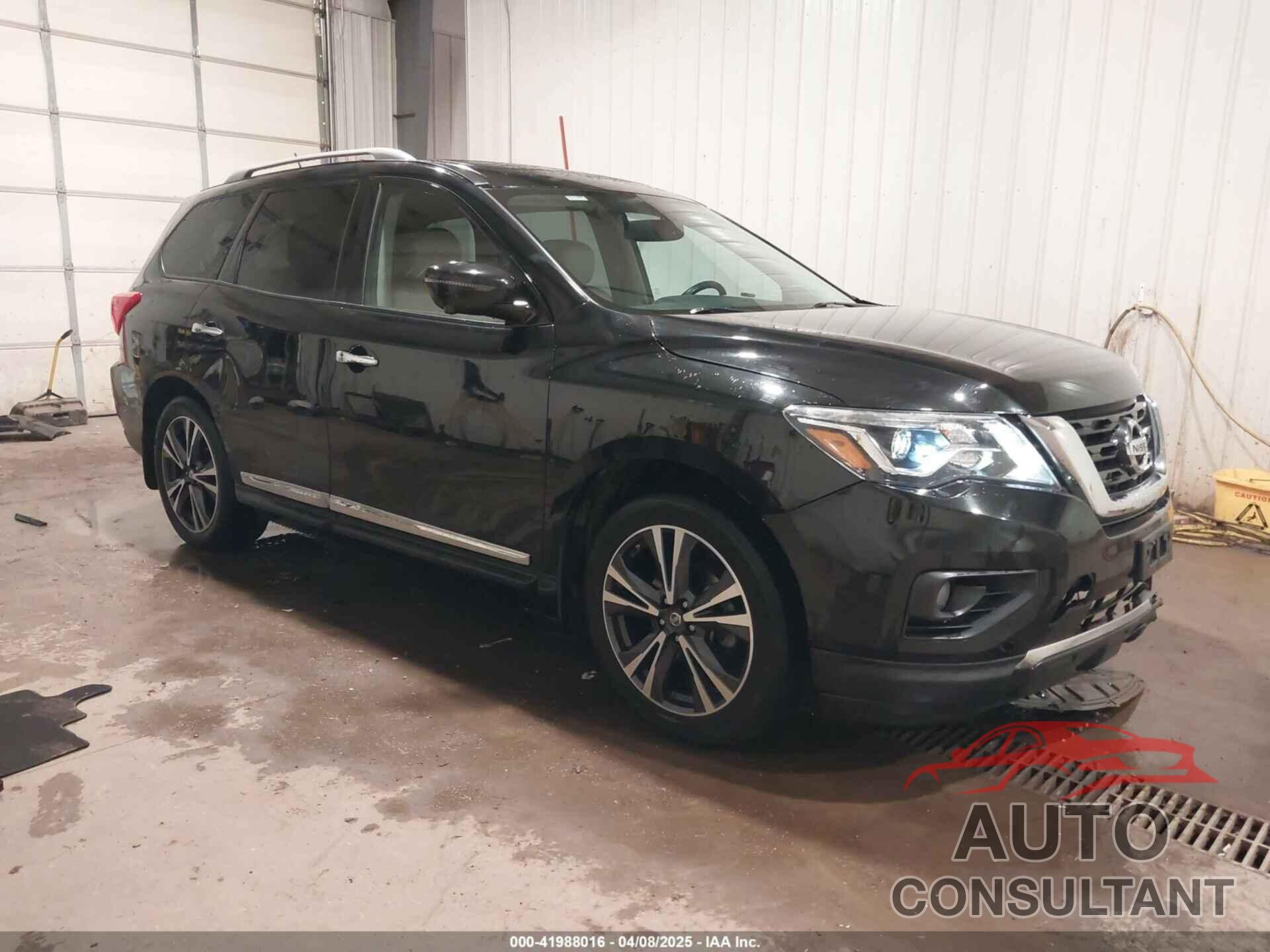 NISSAN PATHFINDER 2017 - 5N1DR2MM8HC612467