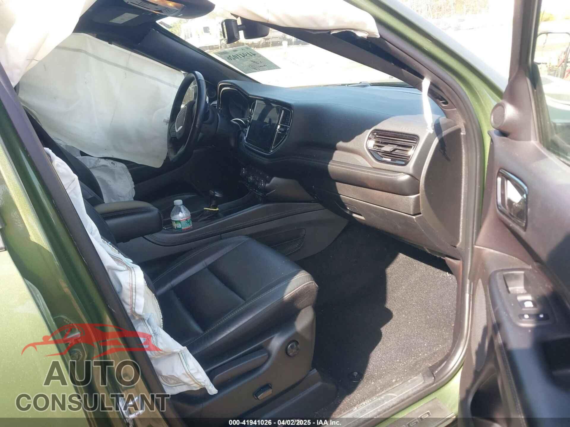 DODGE DURANGO 2021 - 1C4RDJDG6MC557301