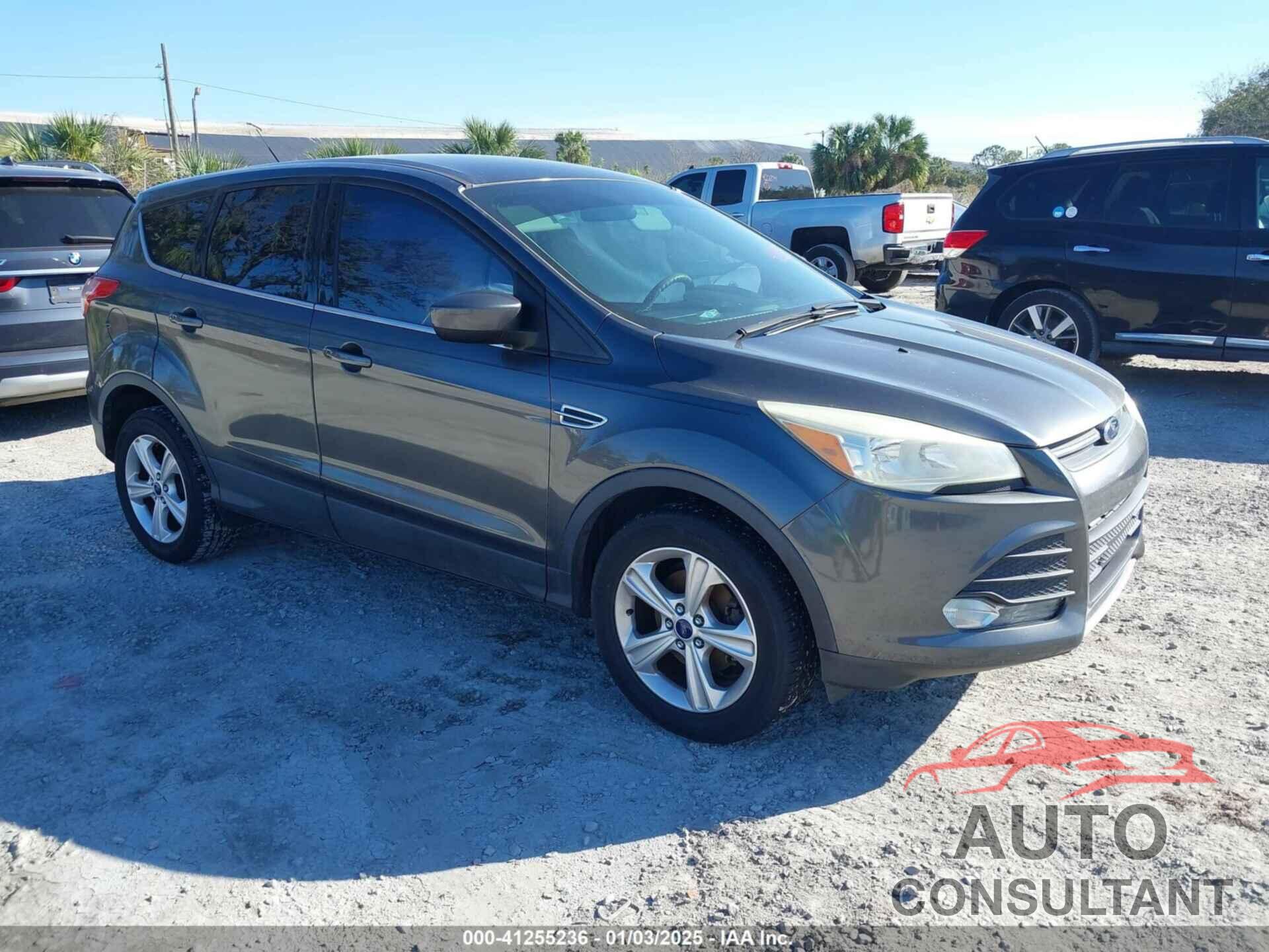 FORD ESCAPE 2015 - 1FMCU0GX7FUC40440