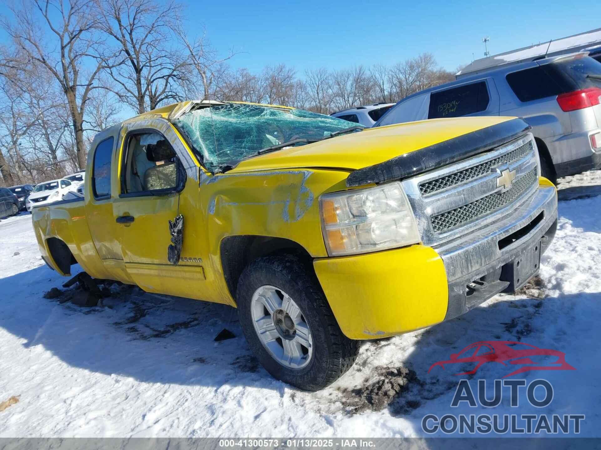 CHEVROLET SILVERADO 1500 2010 - 1GCSKSE37AZ240127