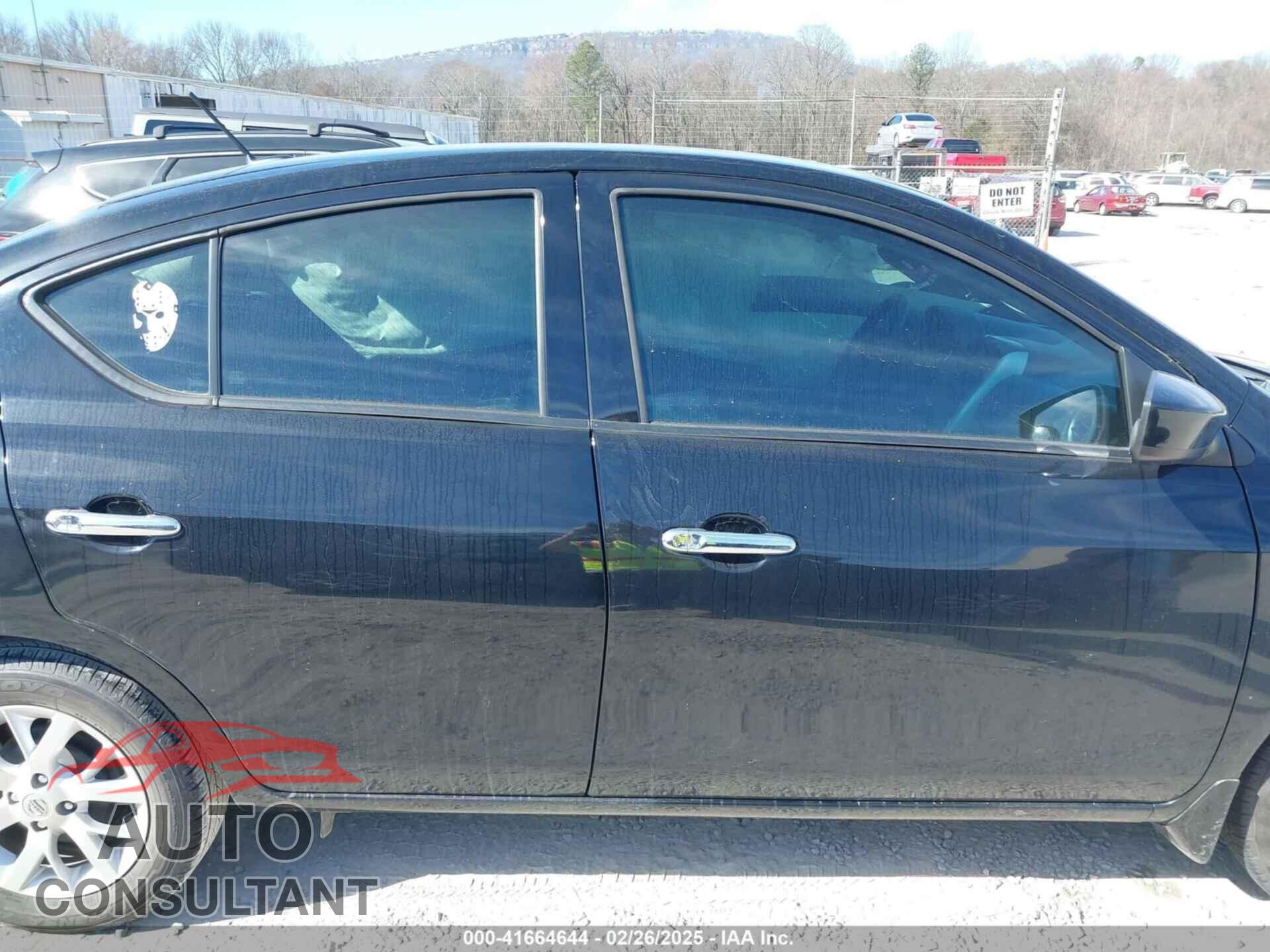 NISSAN VERSA 2019 - 3N1CN7AP3KL801419