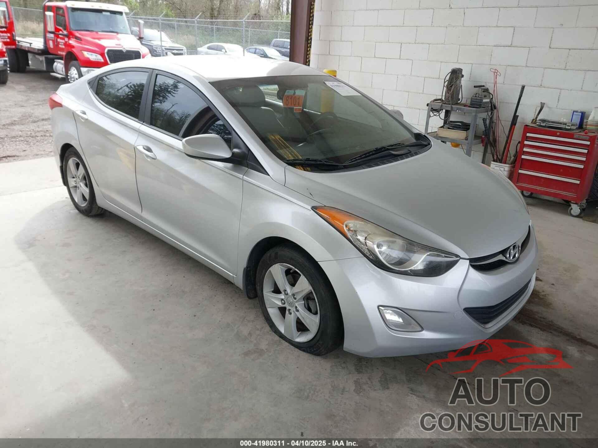 HYUNDAI ELANTRA 2013 - KMHDH4AE5DU859669