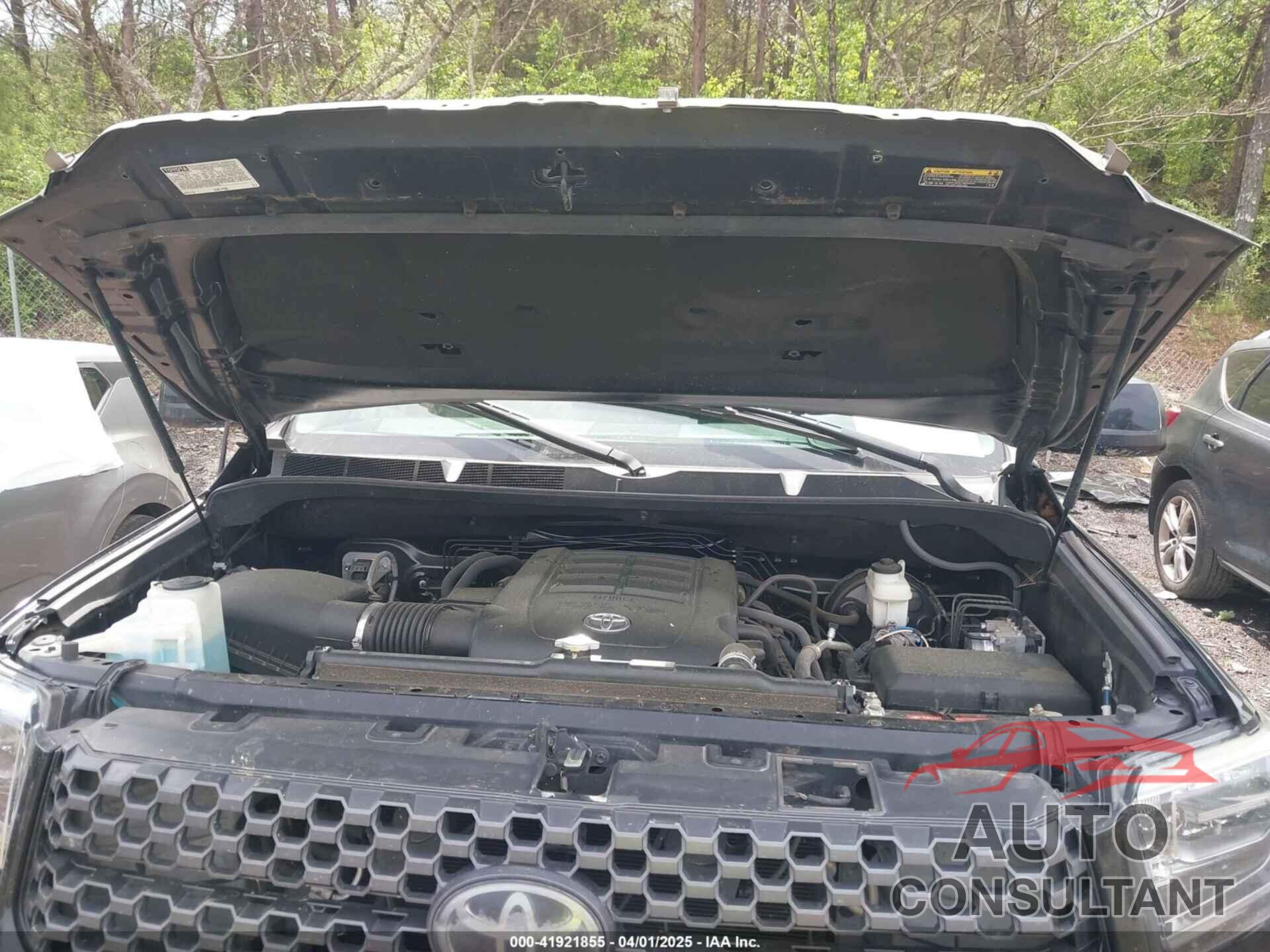 TOYOTA TUNDRA 2018 - 5TFDW5F18JX715775