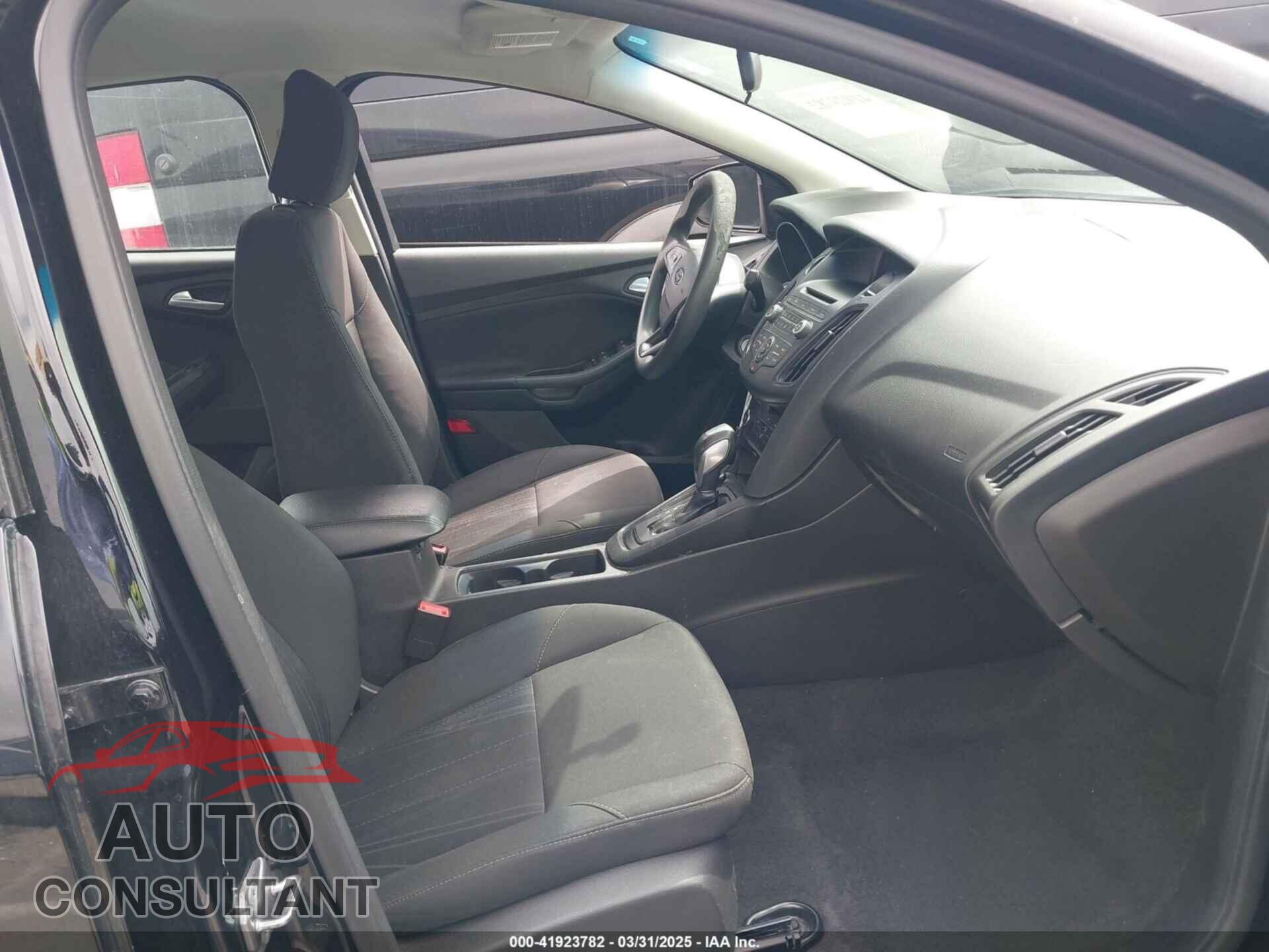FORD FOCUS 2016 - 1FADP3F20GL264437