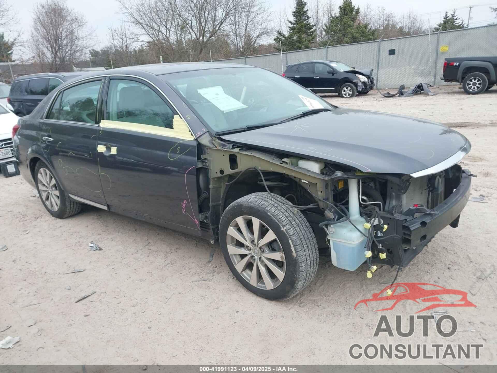 TOYOTA AVALON 2011 - 4T1BK3DB8BU392152