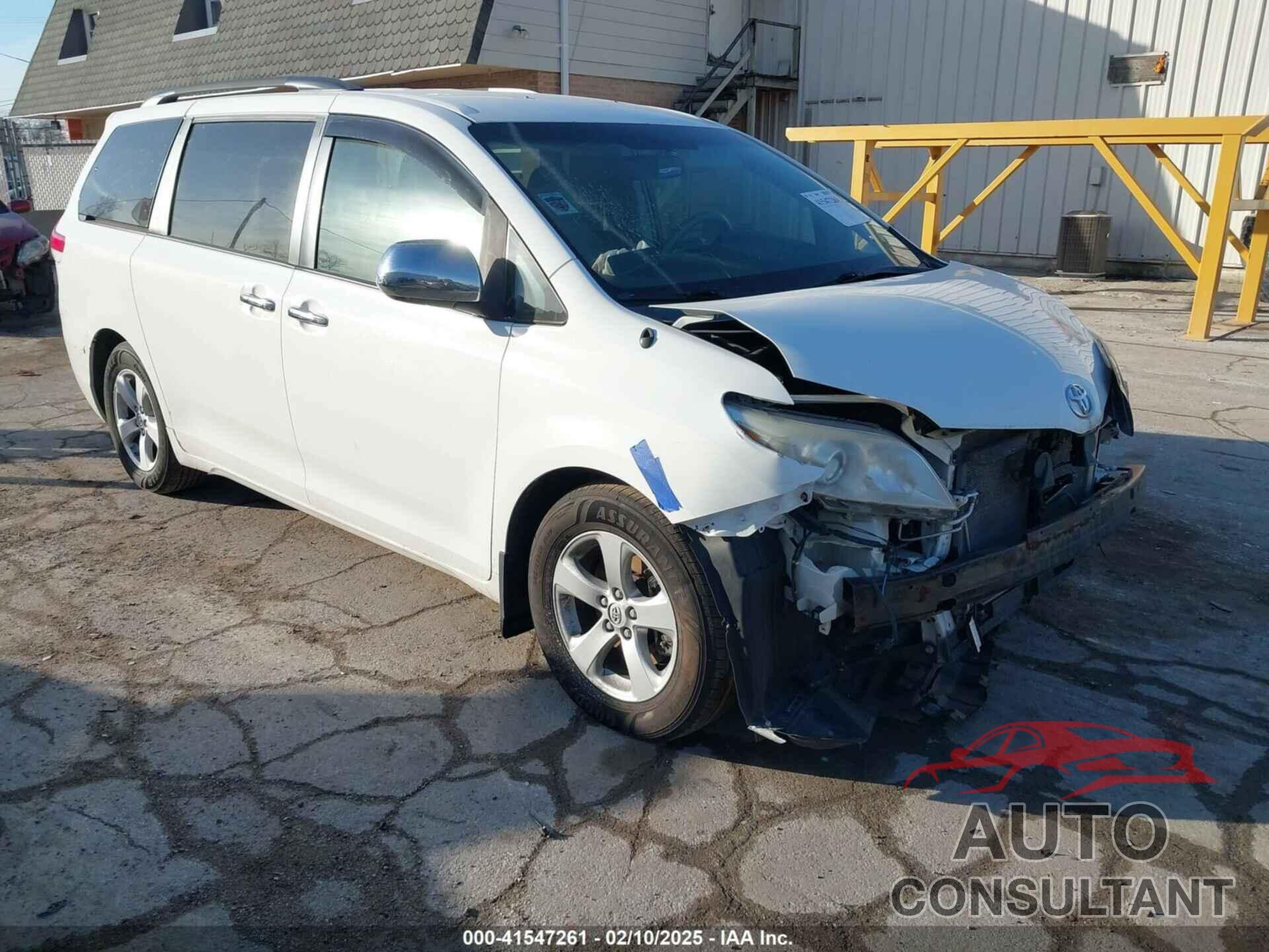 TOYOTA SIENNA 2014 - 5TDKK3DC2ES483679