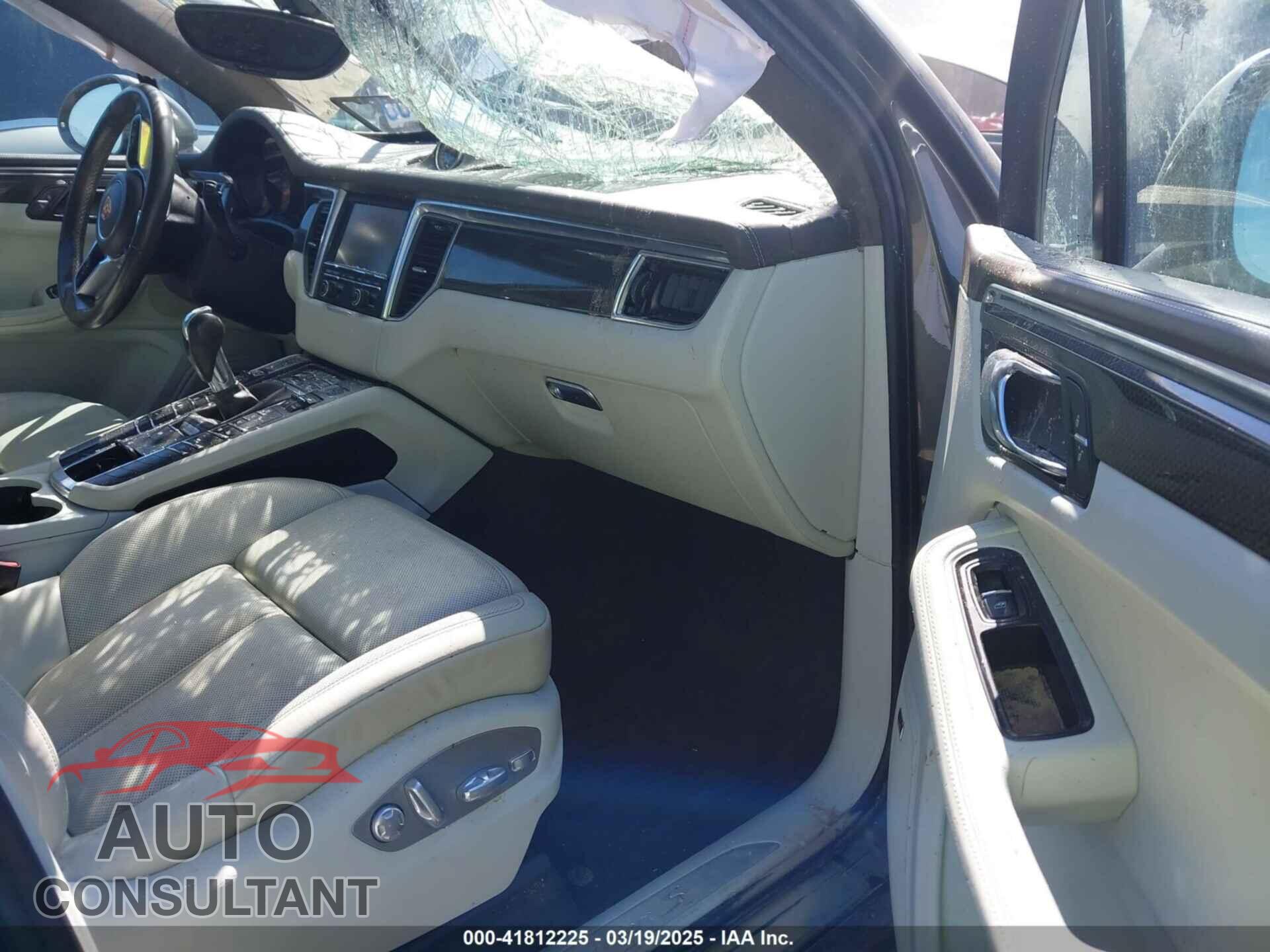 PORSCHE MACAN 2015 - WP1AB2A54FLB72882
