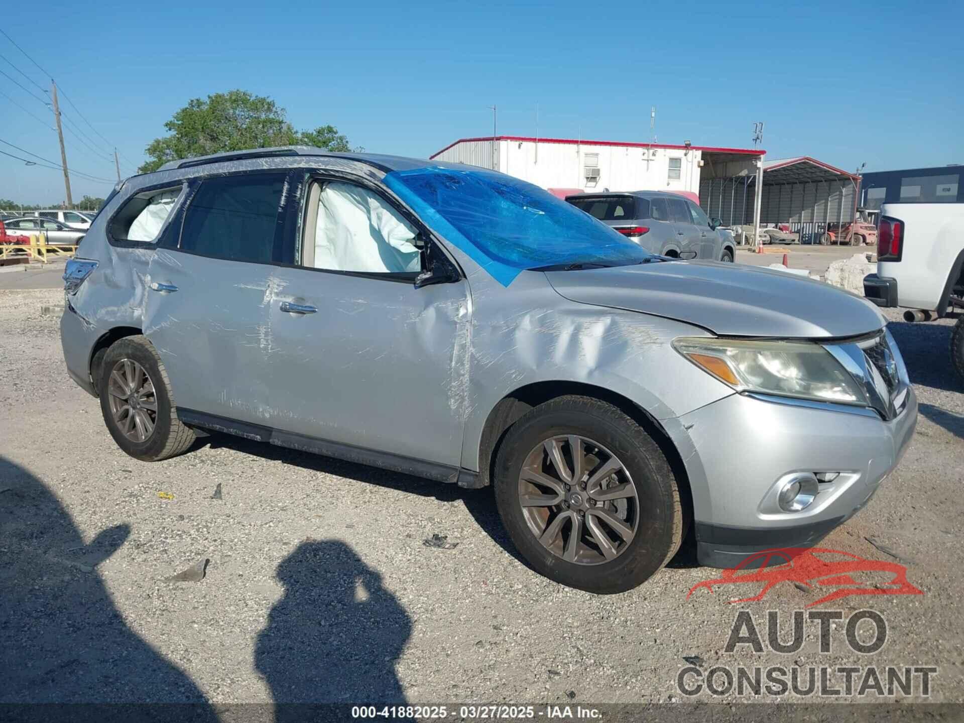 NISSAN PATHFINDER 2016 - 5N1AR2MN7GC603270
