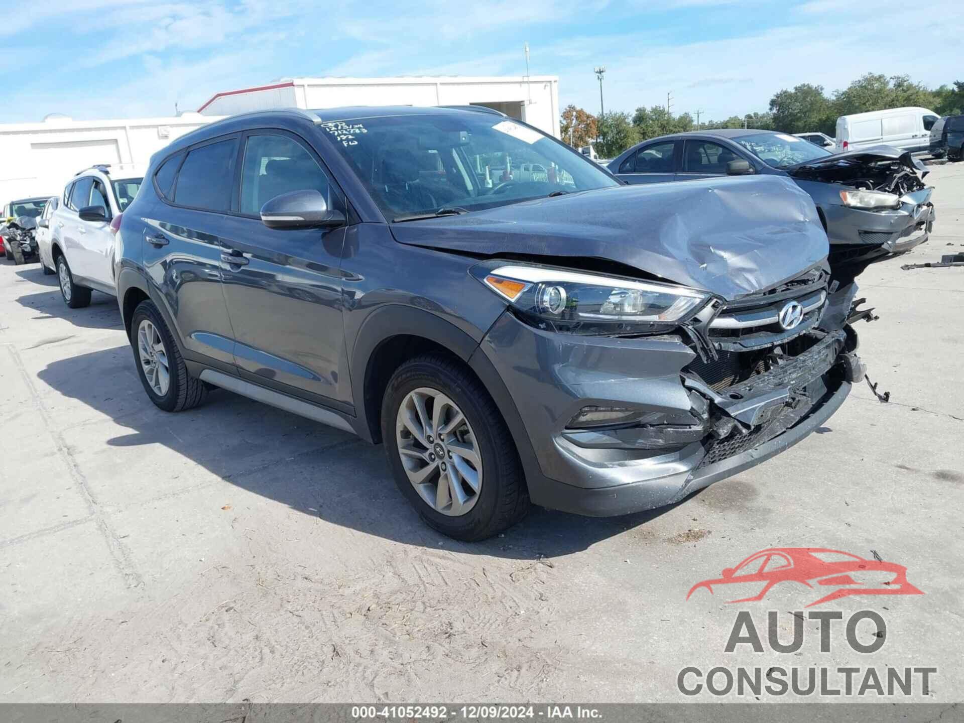 HYUNDAI TUCSON 2018 - KM8J33A4XJU800874