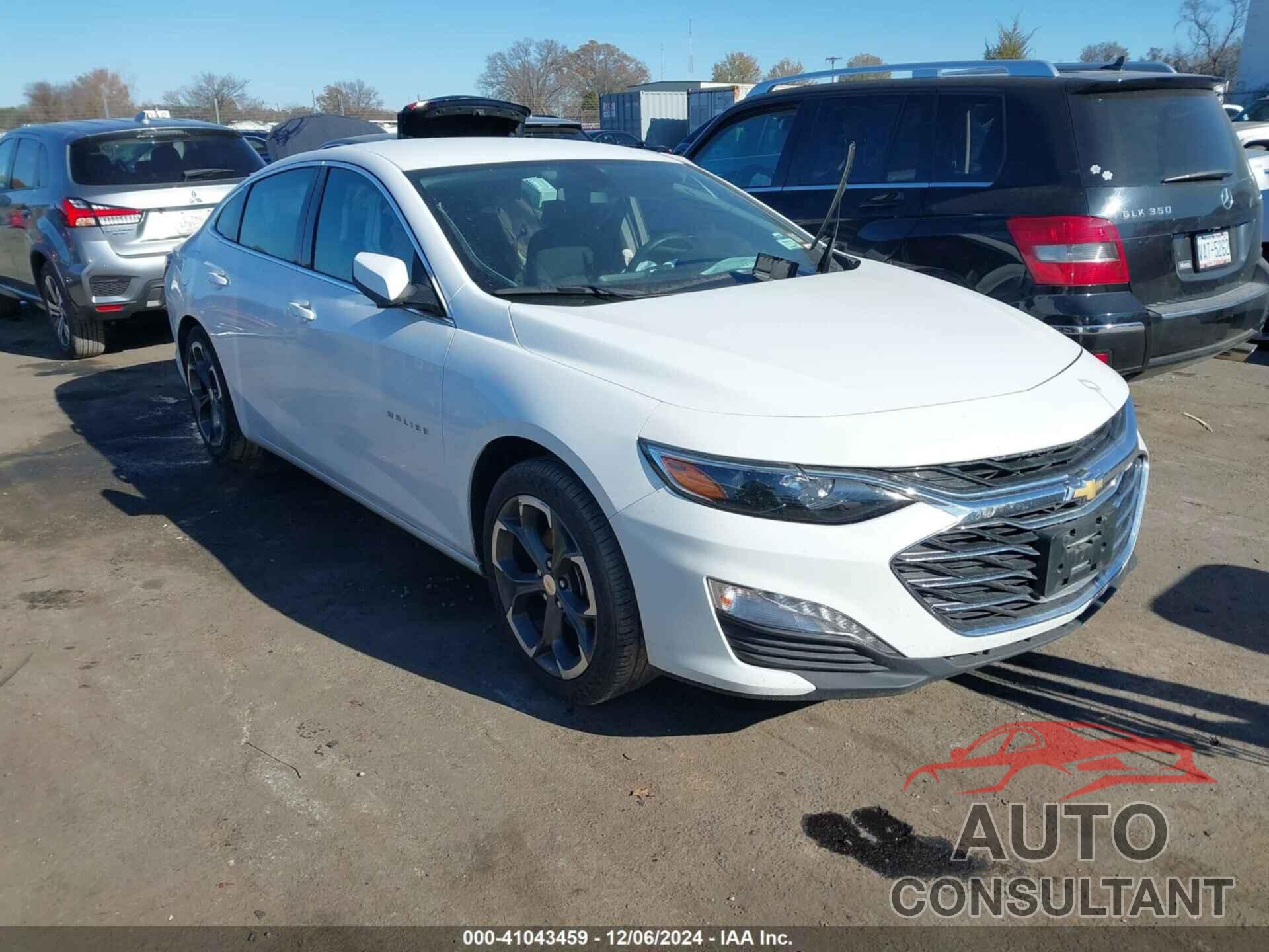 CHEVROLET MALIBU 2022 - 1G1ZD5ST7NF163158