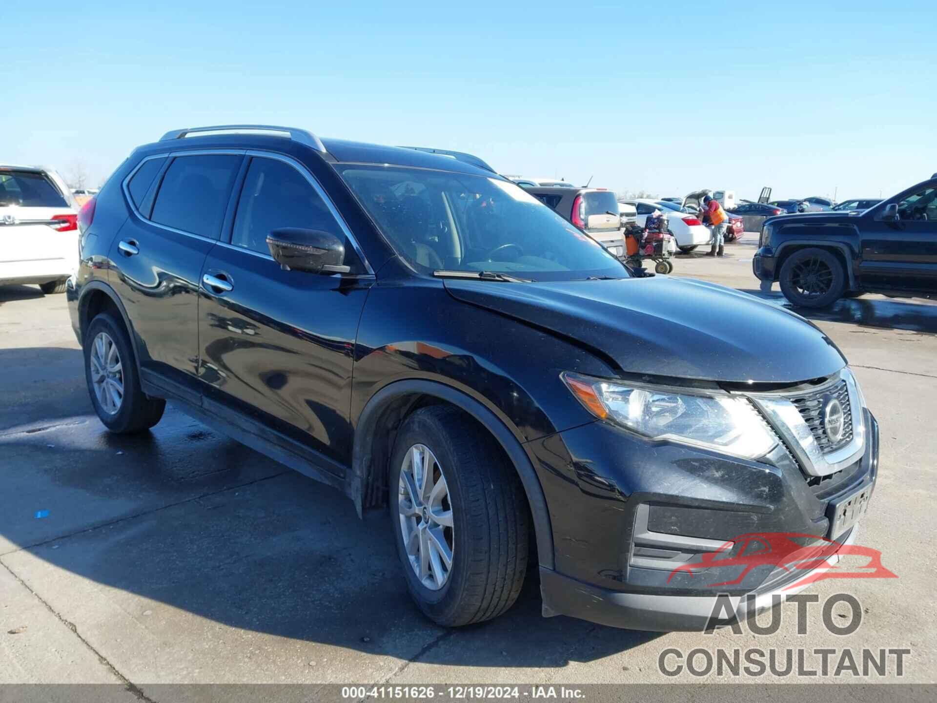 NISSAN ROGUE 2018 - JN8AT2MV4JW301595