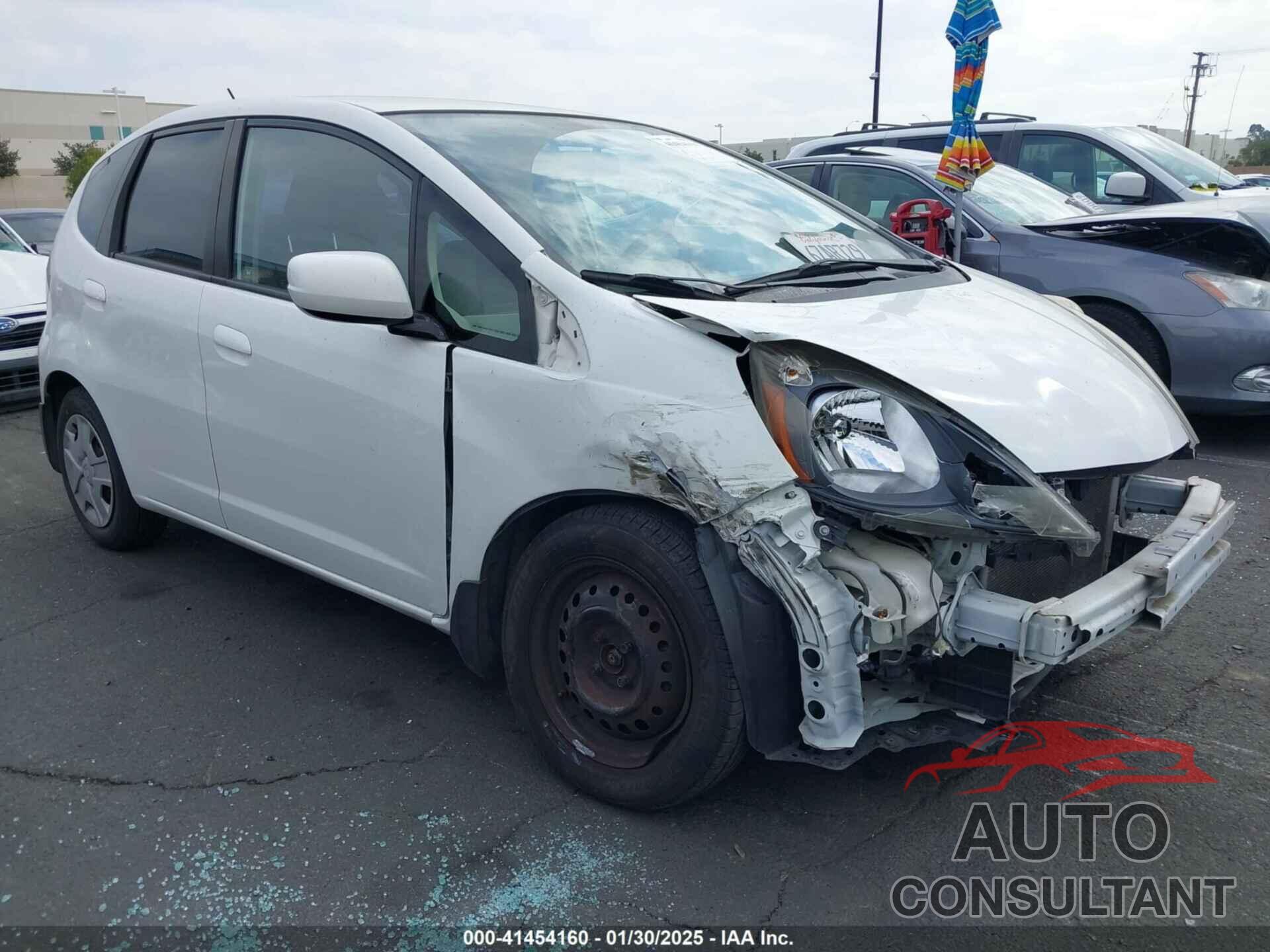 HONDA FIT 2013 - JHMGE8H35DC014282