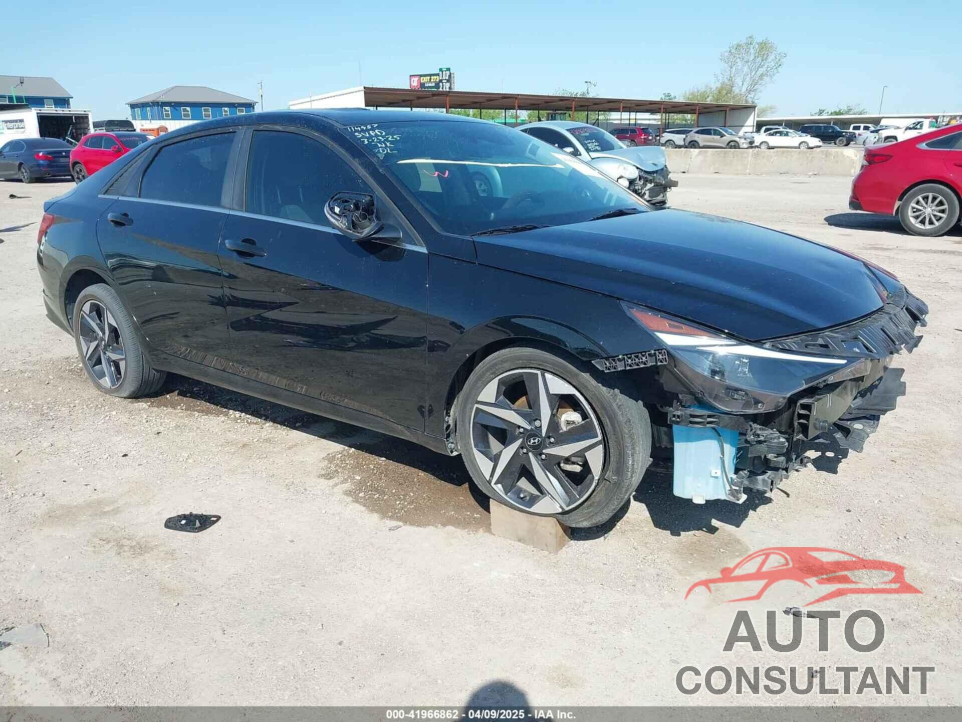 HYUNDAI ELANTRA 2023 - KMHLP4AG2PU473523