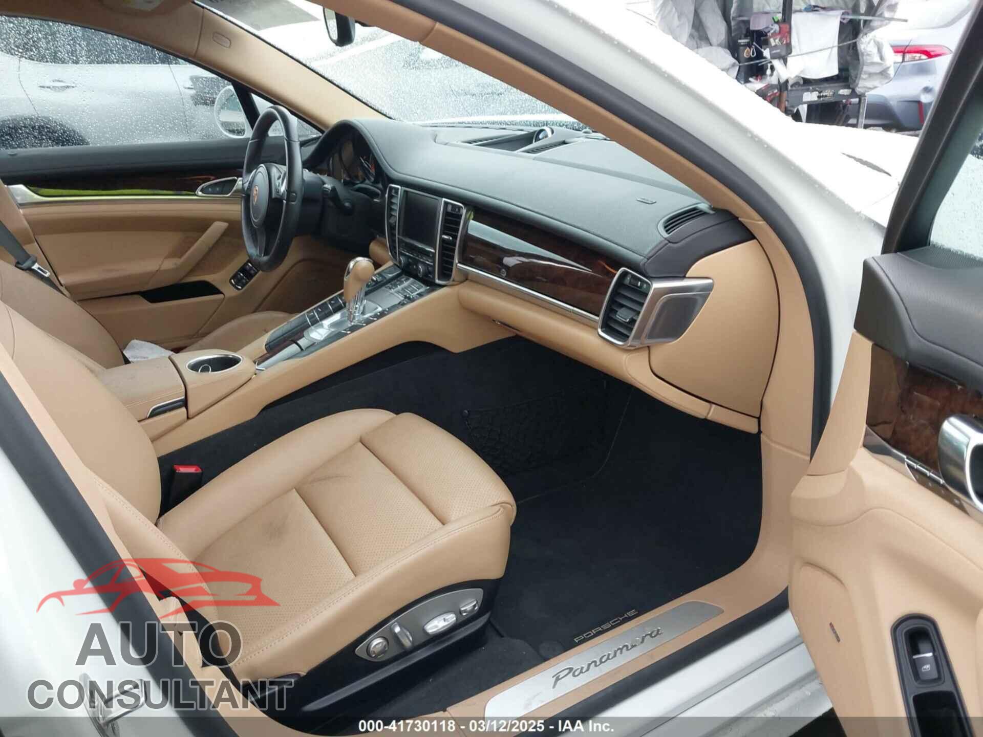 PORSCHE PANAMERA 2015 - WP0AA2A74FL006688