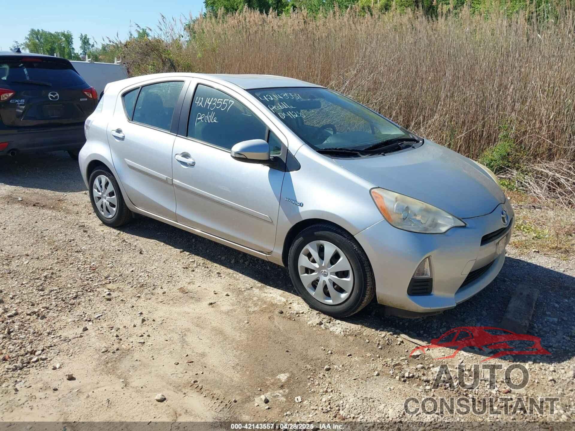 TOYOTA PRIUS C 2013 - JTDKDTB30D1047034