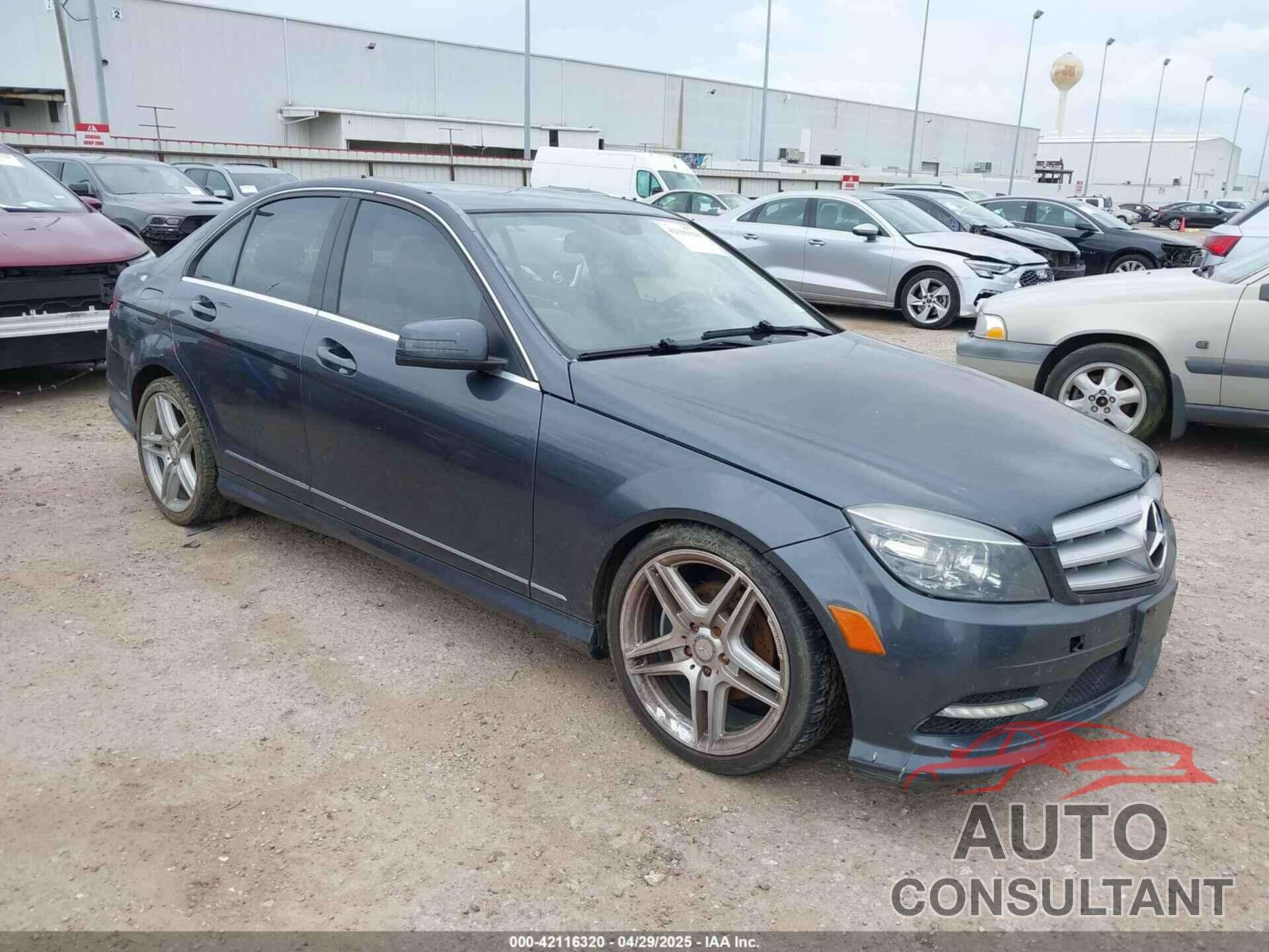 MERCEDES-BENZ C 300 2011 - WDDGF5EB2BR164049