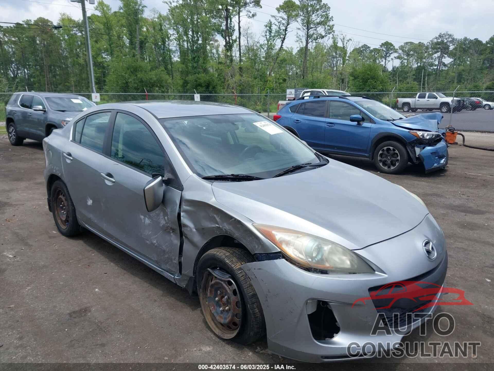 MAZDA MAZDA3 2013 - JM1BL1U70D1798707