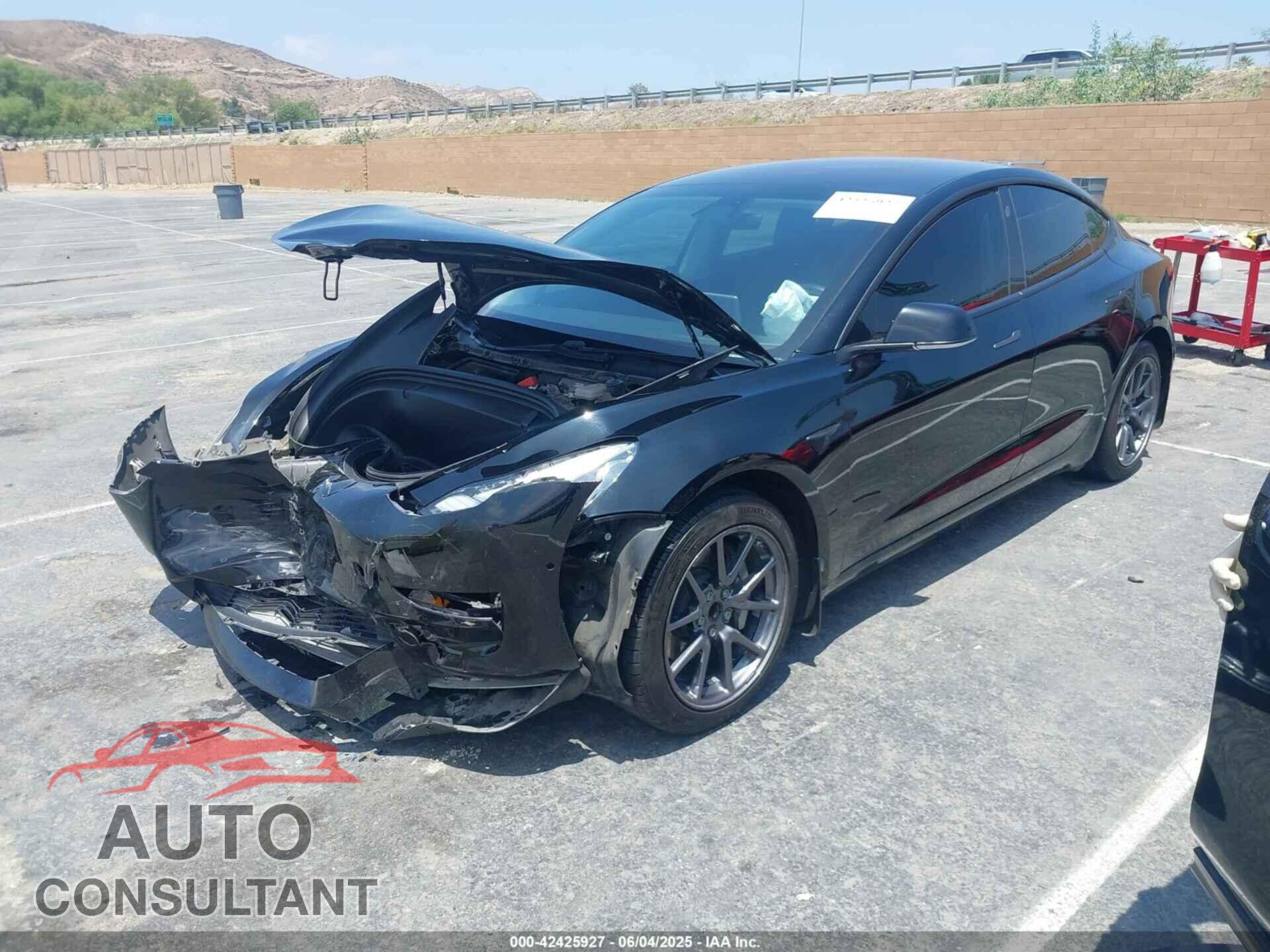 TESLA MODEL 3 2018 - 5YJ3E1EA1JF123363