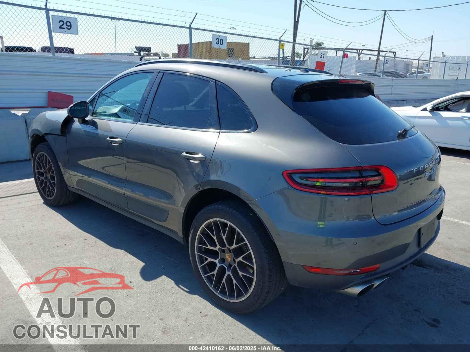 PORSCHE MACAN 2015 - WP1AB2A5XFLB61840